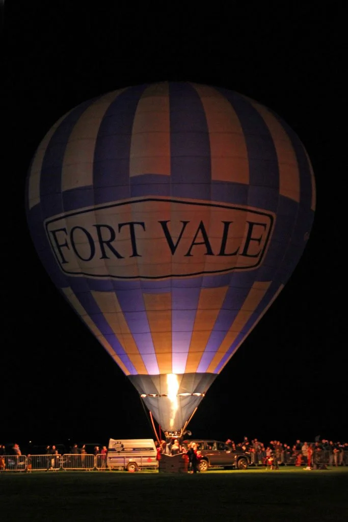 19Sep28_G-FVEL_(1)_SR