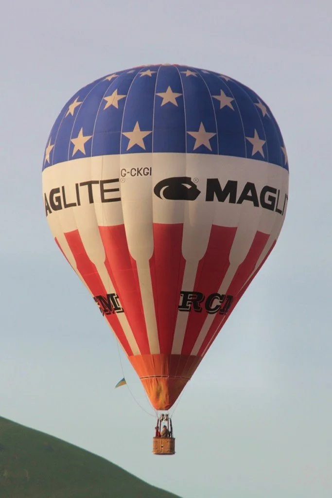 26May30_G-CKGI_(1)_SR