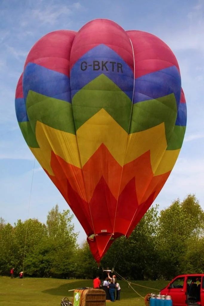 D12-705 (G-BKTR).jpg