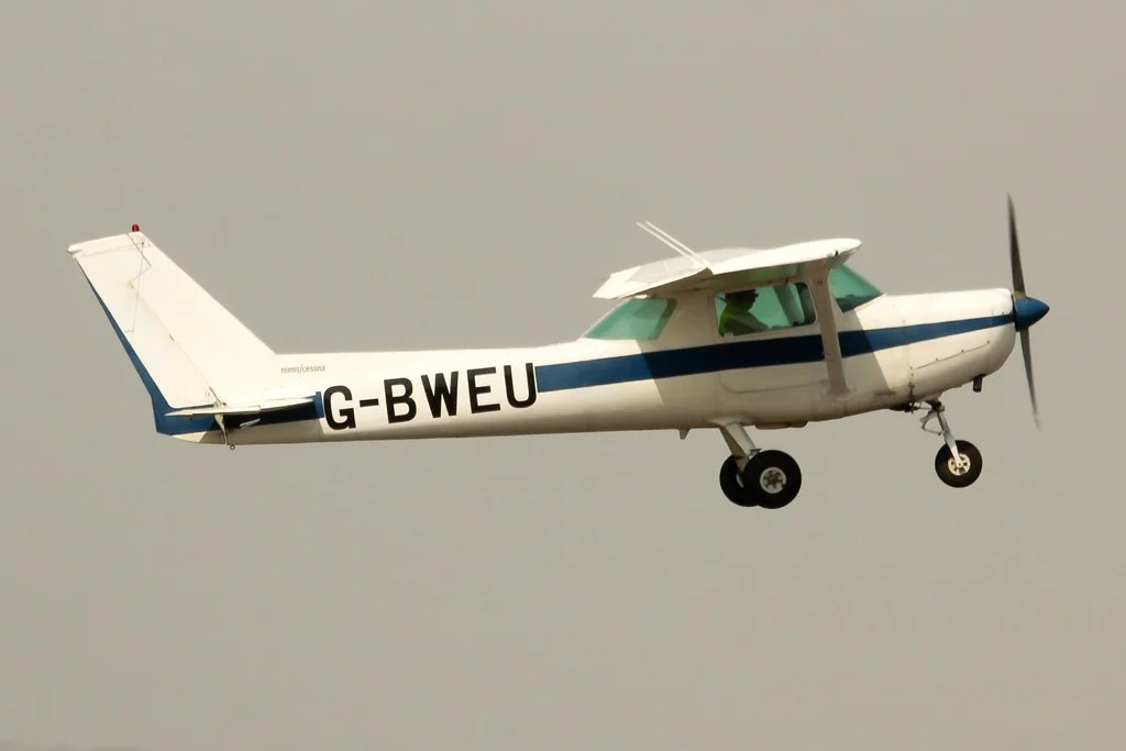D12-815 (G-BWEU).jpg