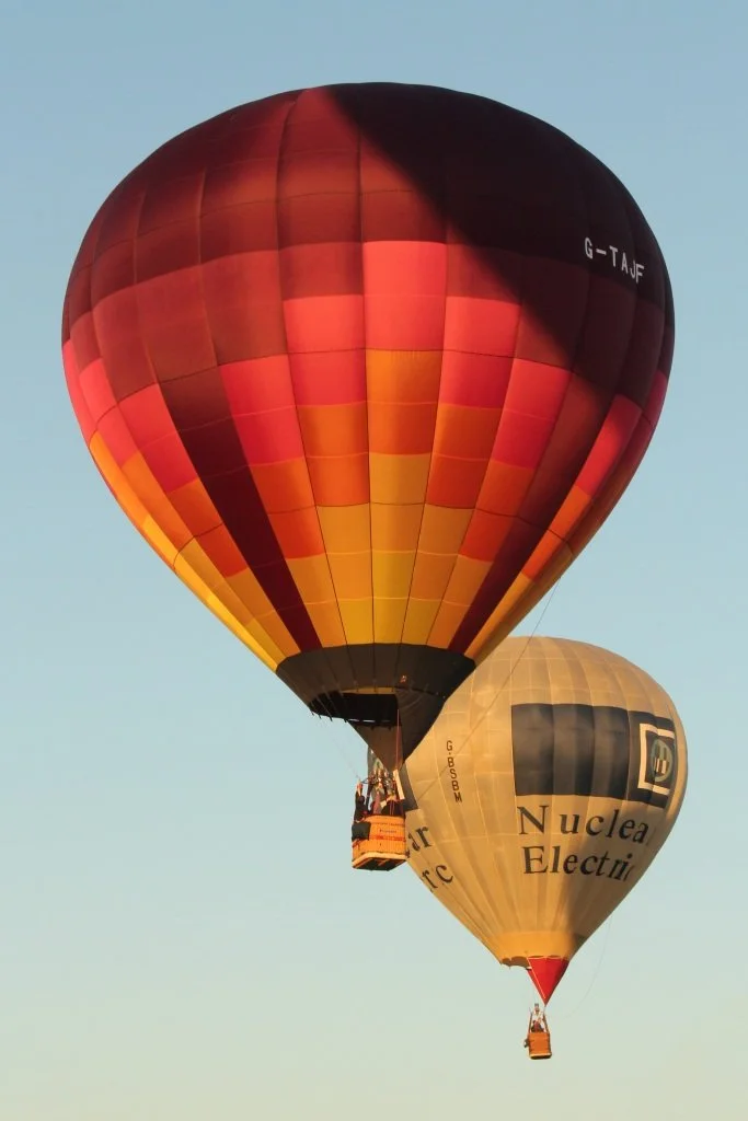 D9-751 (G-TAJF_G-BSBM)