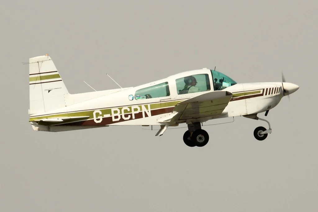 D12-818 (G-BCPN).jpg