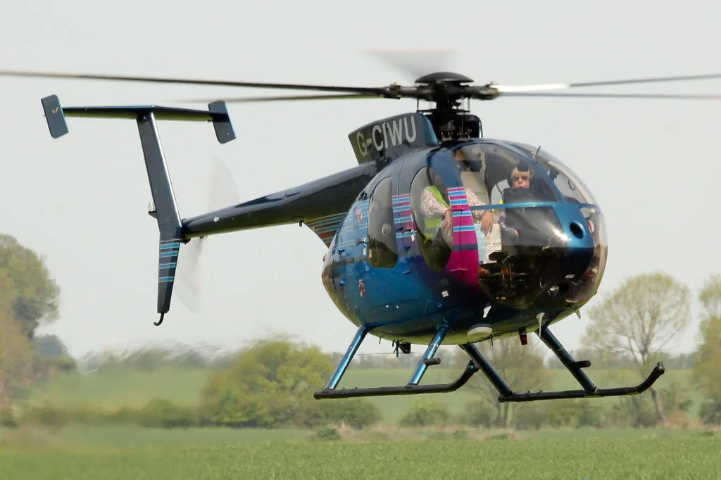 D12-832 (G-CIWU).jpg