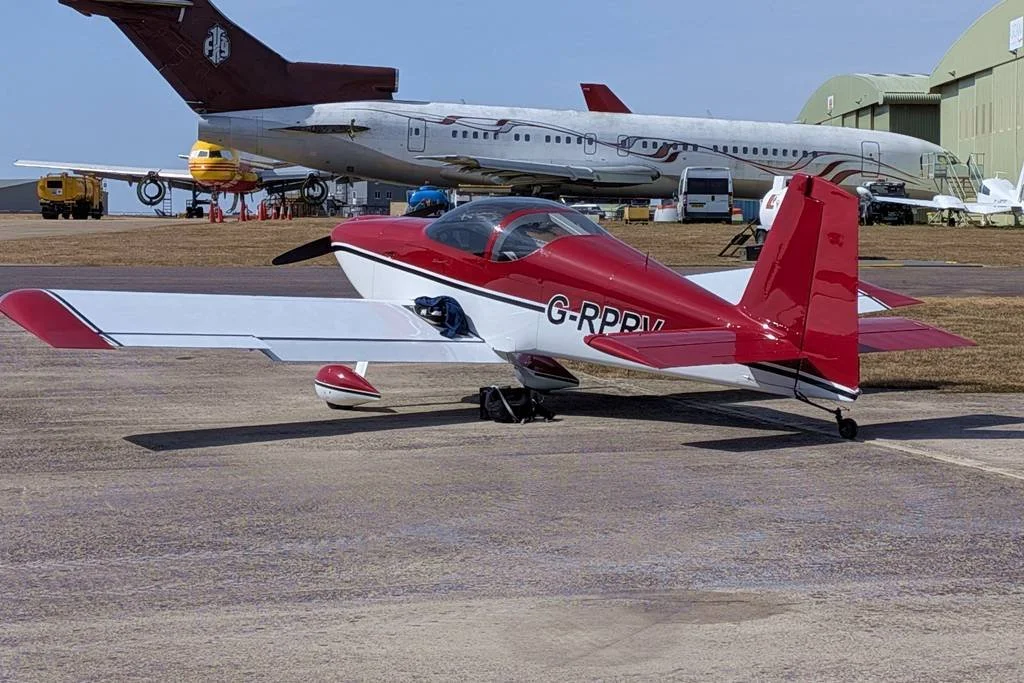 26Aug09_G-RPRV_(1)_SR