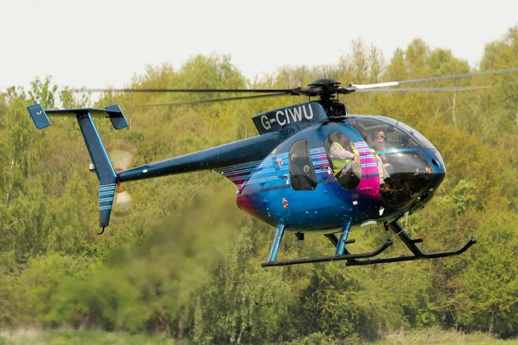 D12-830 (G-CIWU).jpg