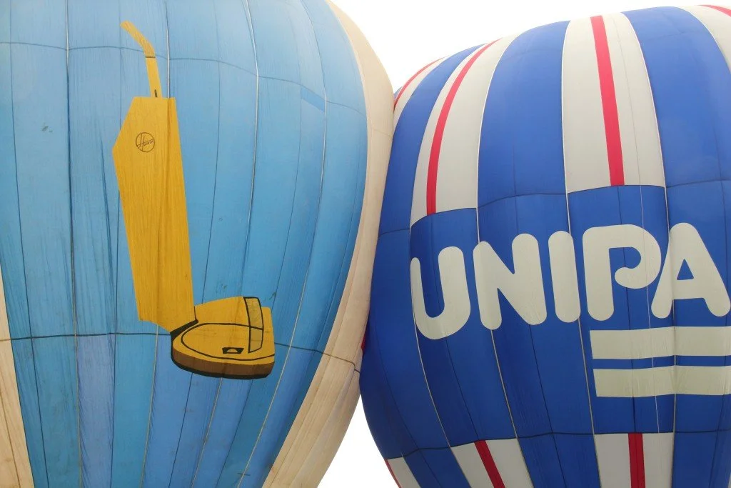 D8-705 (G-HOOV_G-BXUH)