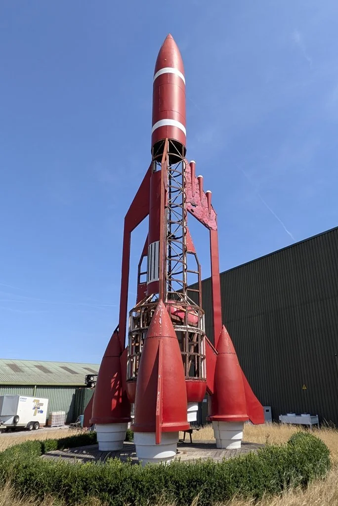 26Aug03_Thunderbird3_(2)_SR (Replica)