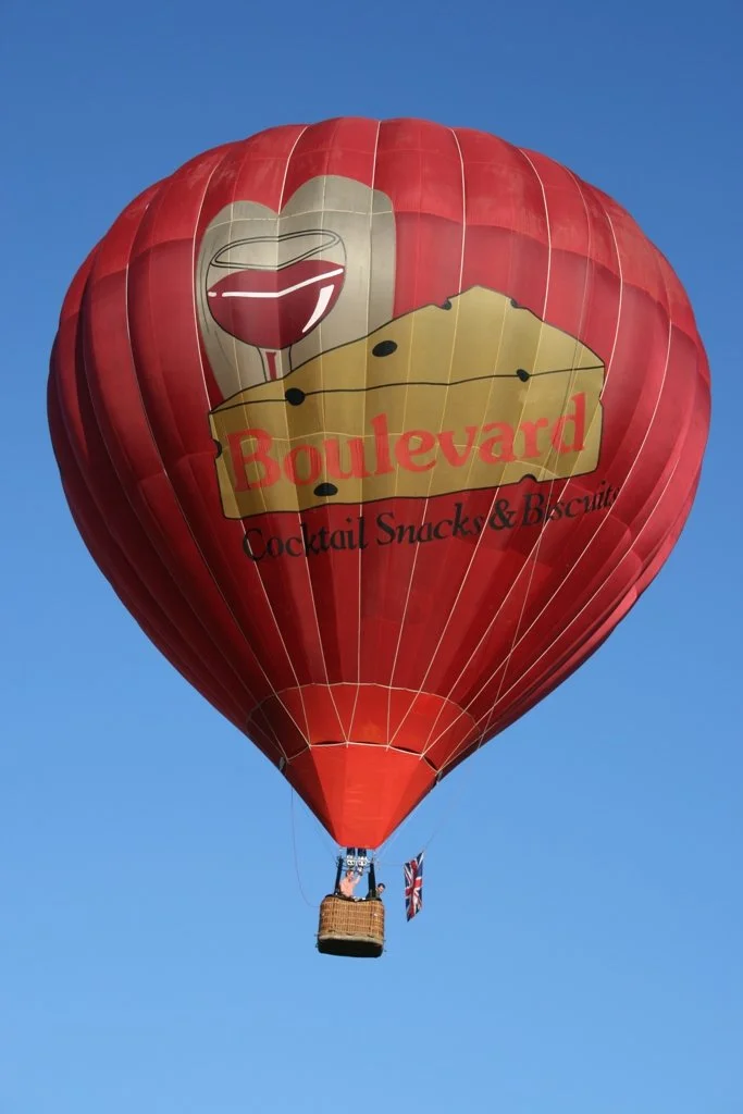 D4-373 RB (G-YUMM).JPG