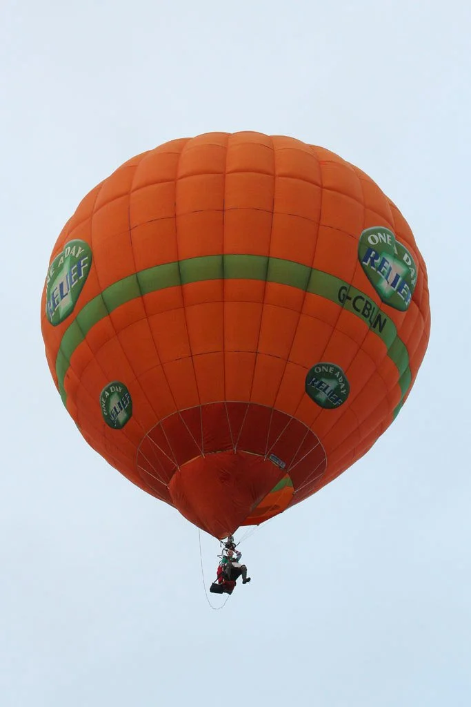 17Sep30_G-CBLN_(1)_SR