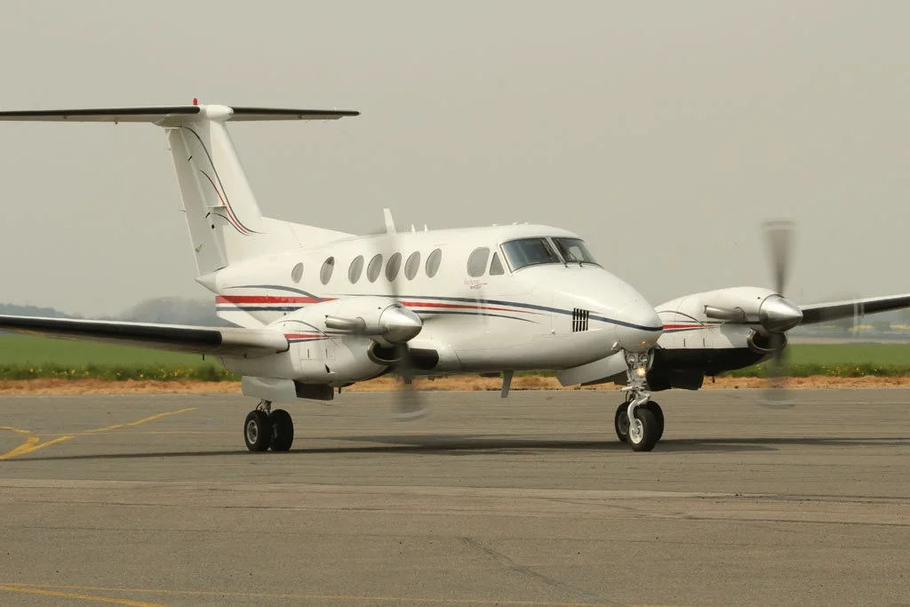 D12-619 (N888HJ).jpg