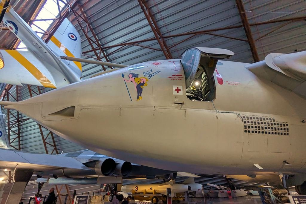 25Oct27_XH672_(2)_SR