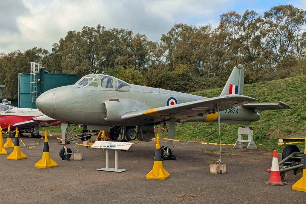 25Oct27_XD674_(2)_SR
