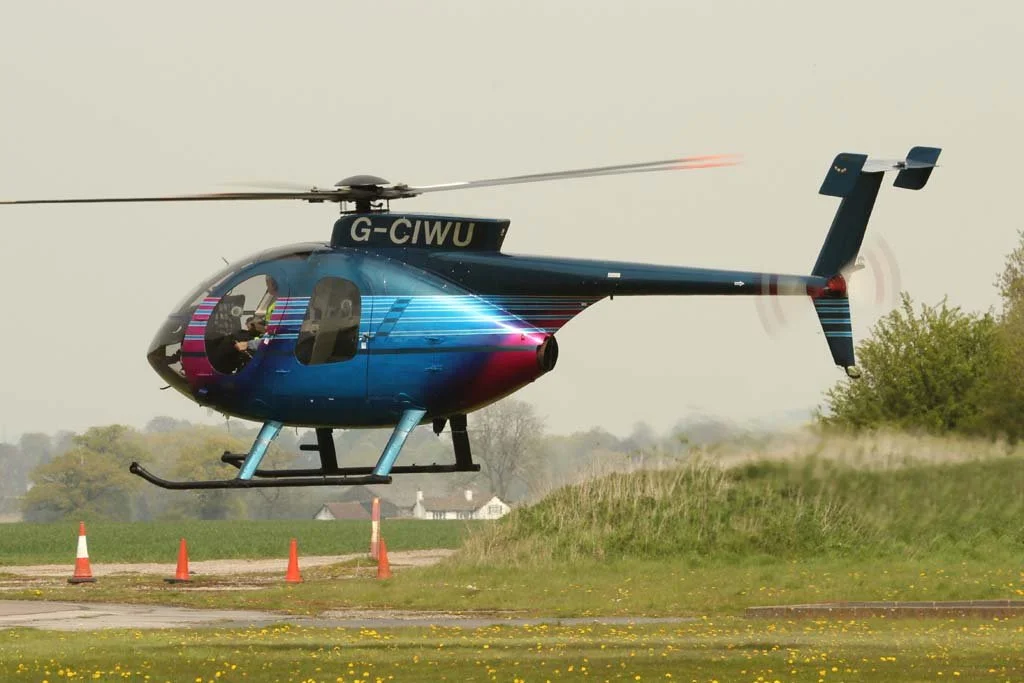 D12-607 (G-CIWU).jpg