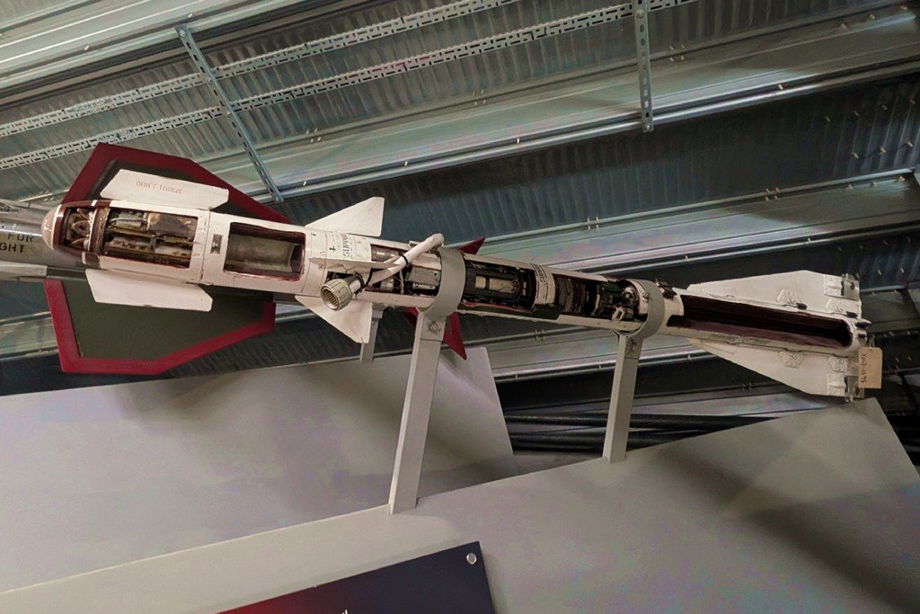 26Jun12_Missile_(26)_SR (APHID)