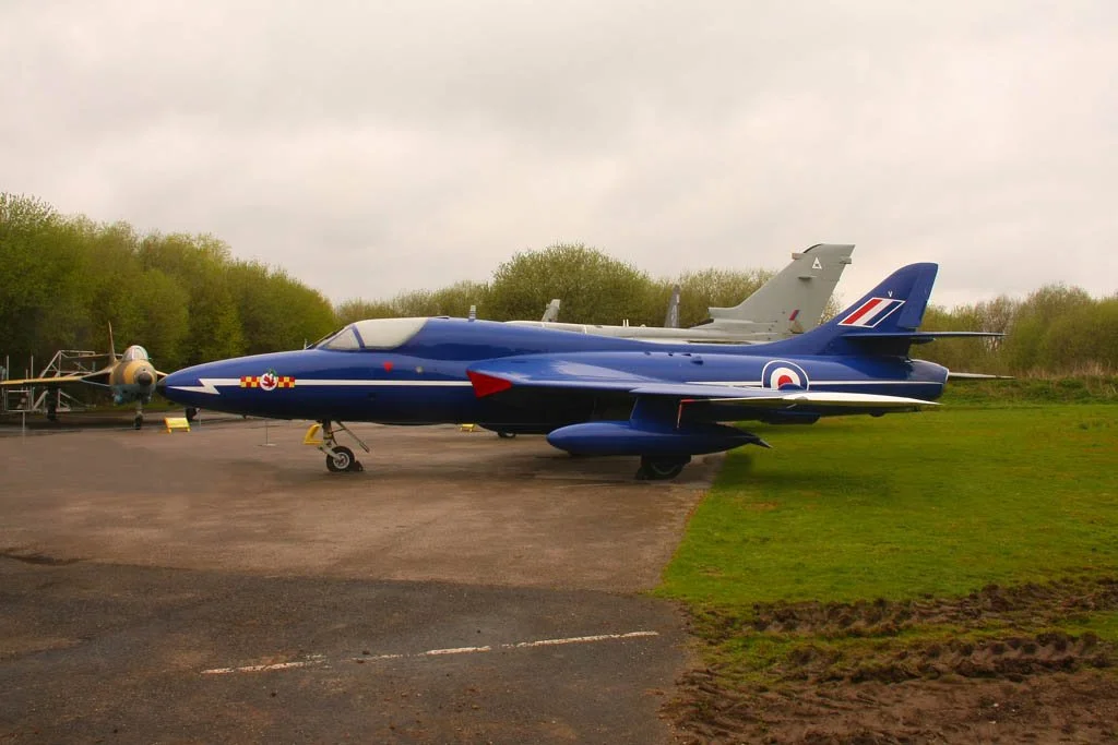 18Apr27_XL571_SR.jpg