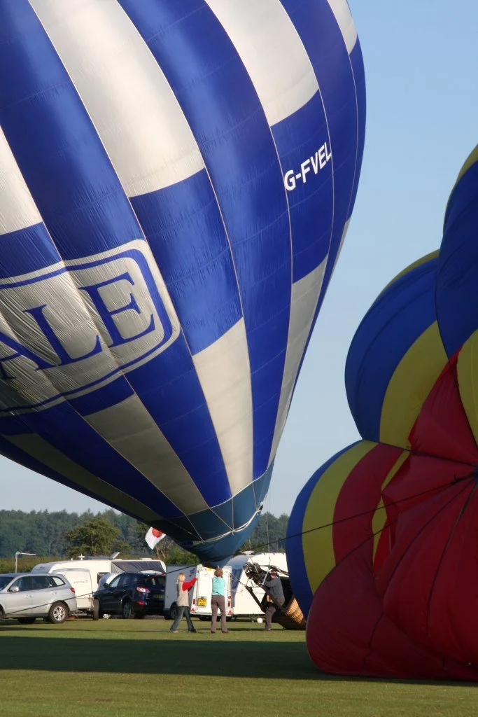 D7-585 (G-FVEL_G-BVPV)