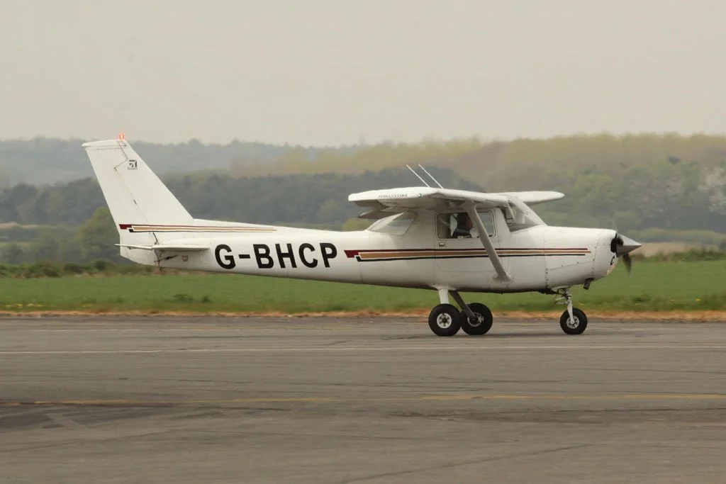 D12-601 (G-BHCP).jpg