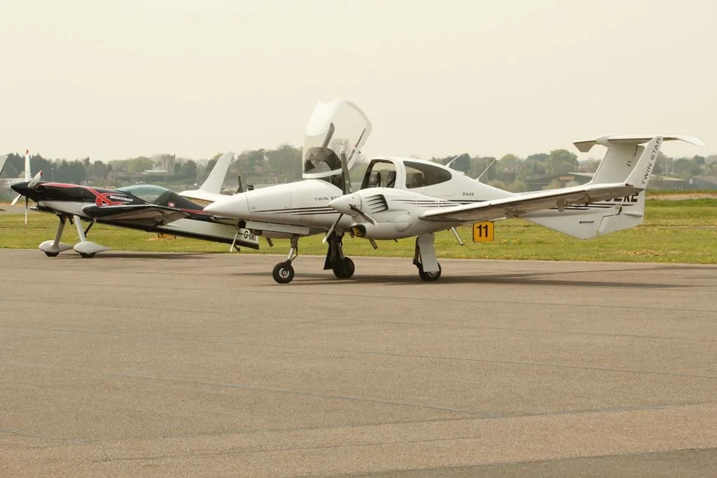 D12-600 (G-SERE).jpg