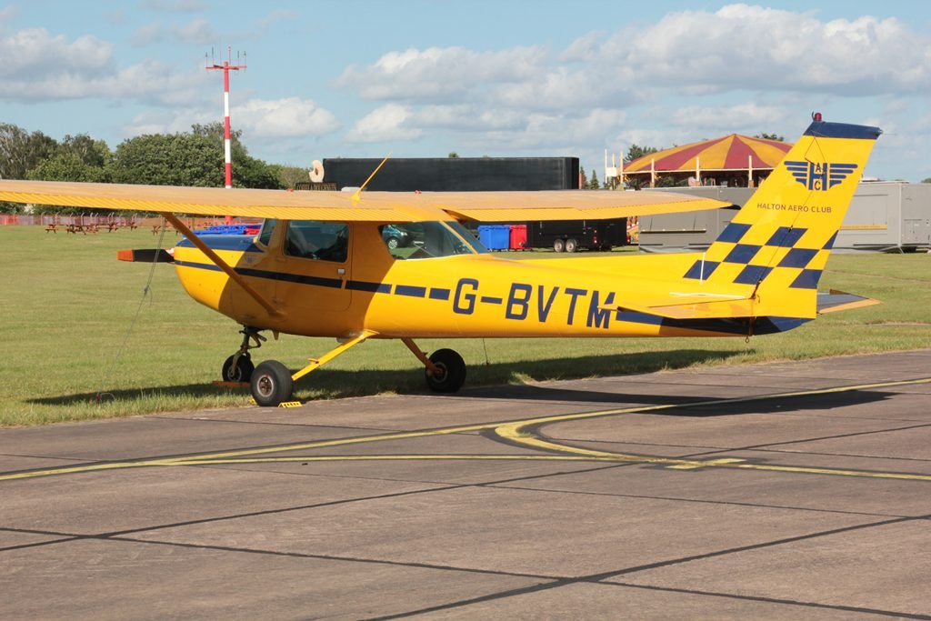 26Jun12_G-BVTM_(2)_SR