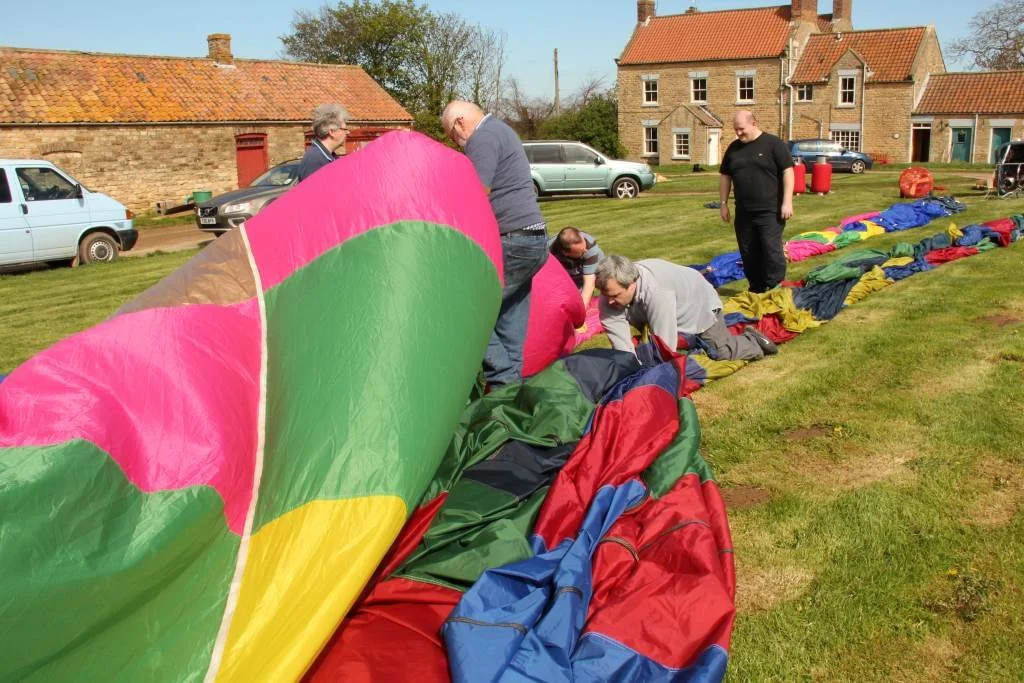 D8-418 (G-BVWB_G-ELEE)