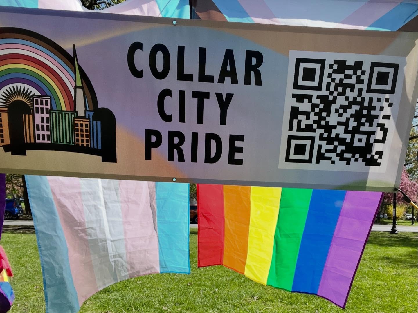 Catch us all day at @abiggaymarket! Collar City Pride&rsquo;s lovely board is out in Washington park on this STUNNING day, spreading news about our upcoming services and events! Come say hello. 

#collarcitypride #abiggaymarket 

&iexcl;Encu&eacute;n