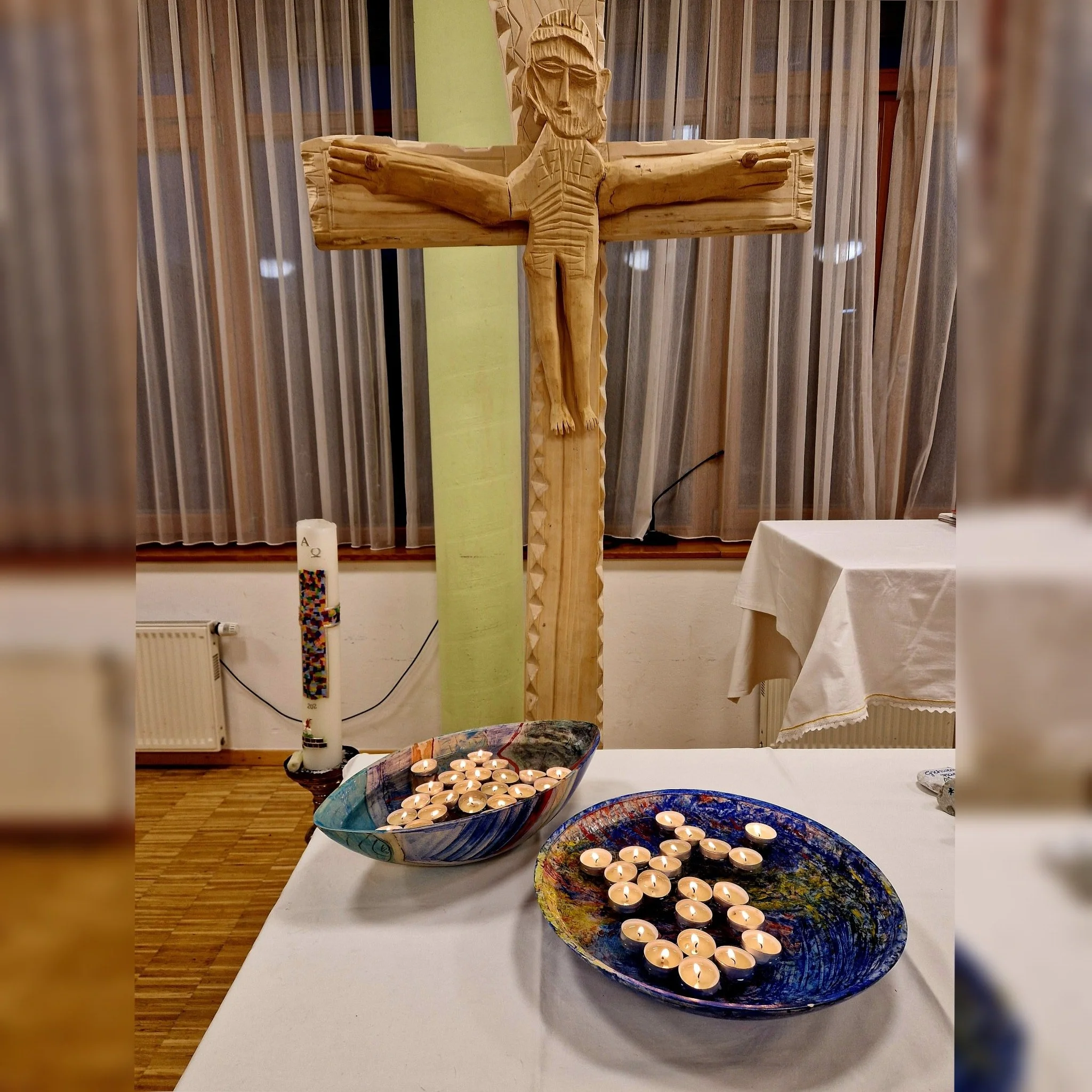 ✨️ ALLERSEELEN ✨️

Heute standen all jene im Mittelpunkt, die im vergangenen Jahr von uns gegangen sind. 🍂
Gemeinsam mit den Angeh&ouml;rigen der Verstorbenen durften wir im Gedenkwortgottesdienst innehalten, erinnern und dankbar zur&uuml;ckblicken.