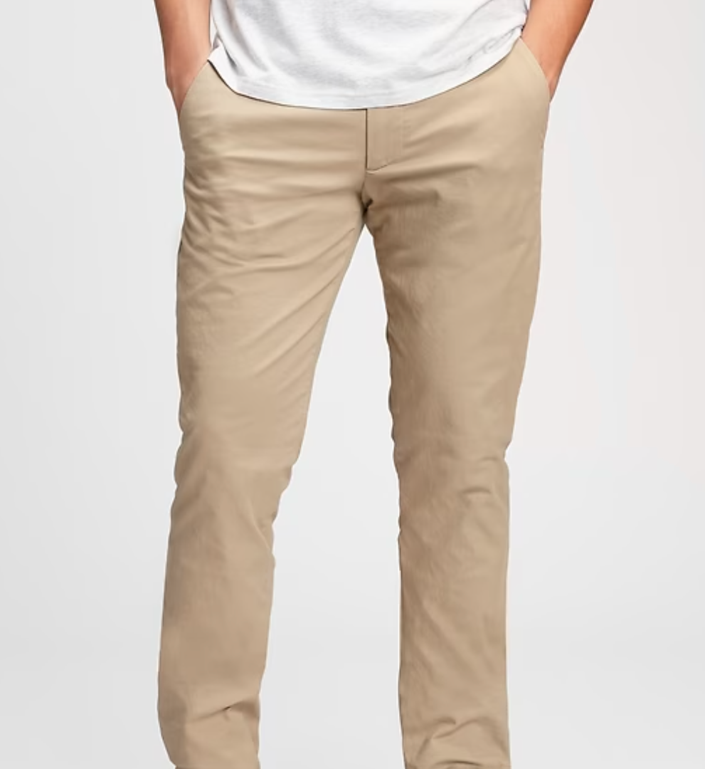 Gap - Modern Khakis in Slim Fit