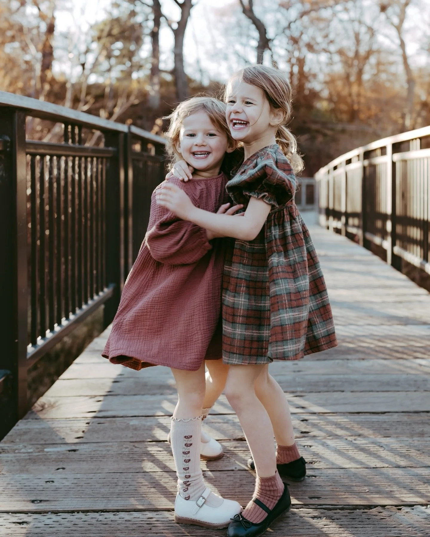 Can you believe this was what our Minnesota weather was like just a month ago? Now we are officially engulfed in snow! I still have one outdoor session to go in the cold, but for now I&rsquo;ve been cozy in the studio and enjoying these memories from