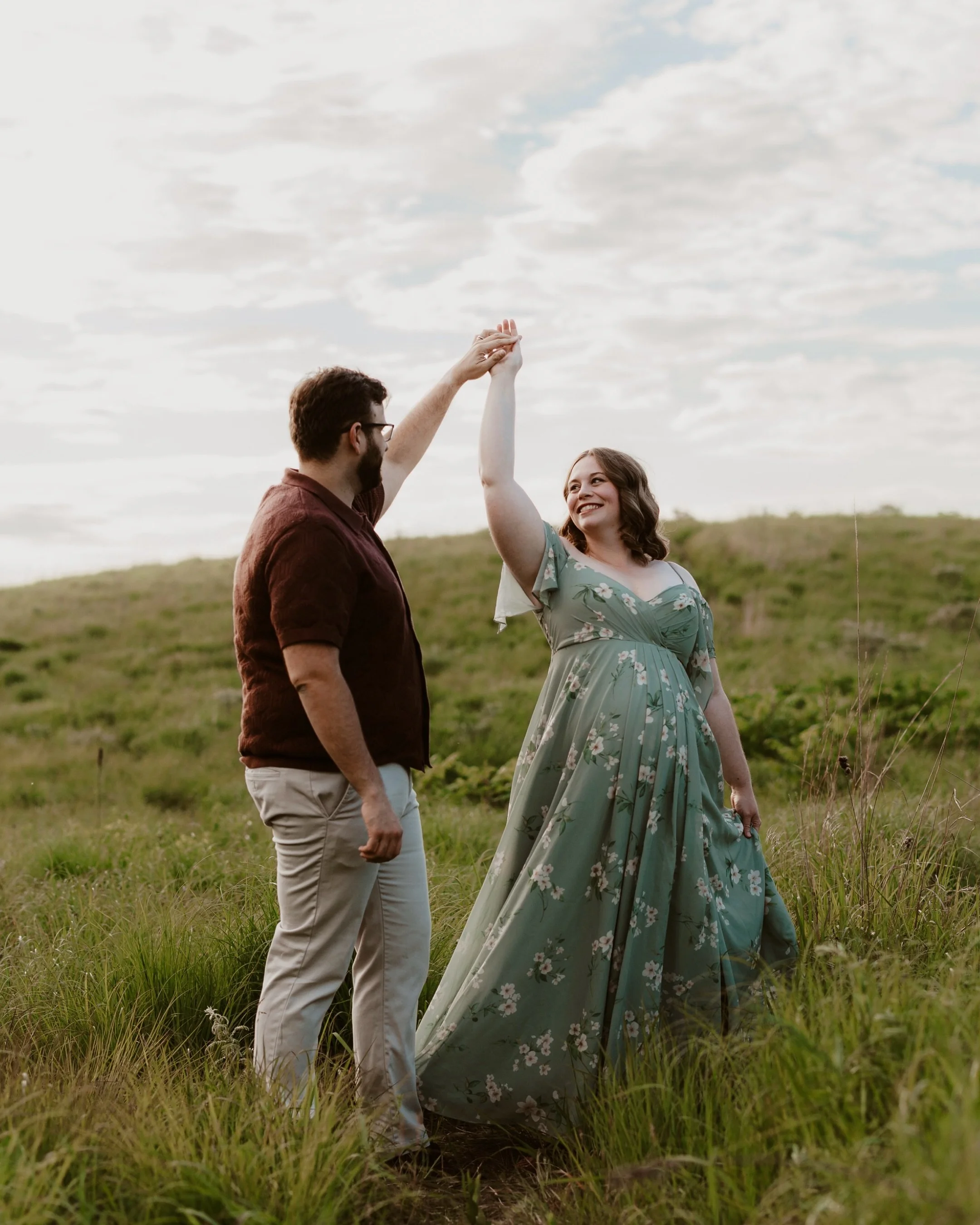 The key to natural maternity photos? Movement! At every MN maternity photo session, I encourage couples to dance, walk, talk to each other, etc. Treating your session like you&rsquo;re just spending time together is a great way to get those candid mo