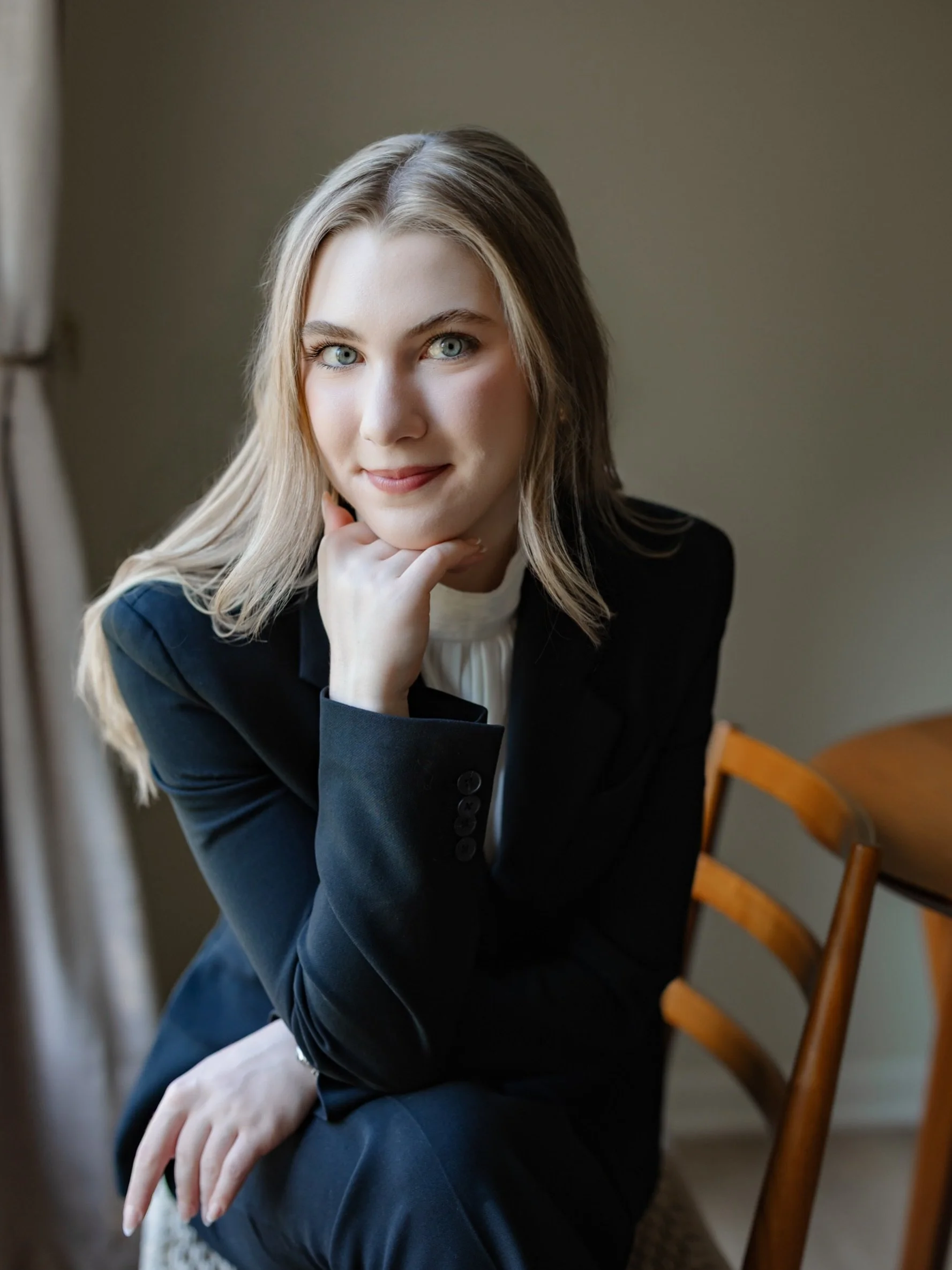 Hi everyone! It&rsquo;s Maya, taking over AMG Photography&rsquo;s Instagram for a quick life/business update!

For those of you who don&rsquo;t know me, I&rsquo;ve been working with Ann Marie (my amazing mom) for the last 6 years. I&rsquo;ve worn man