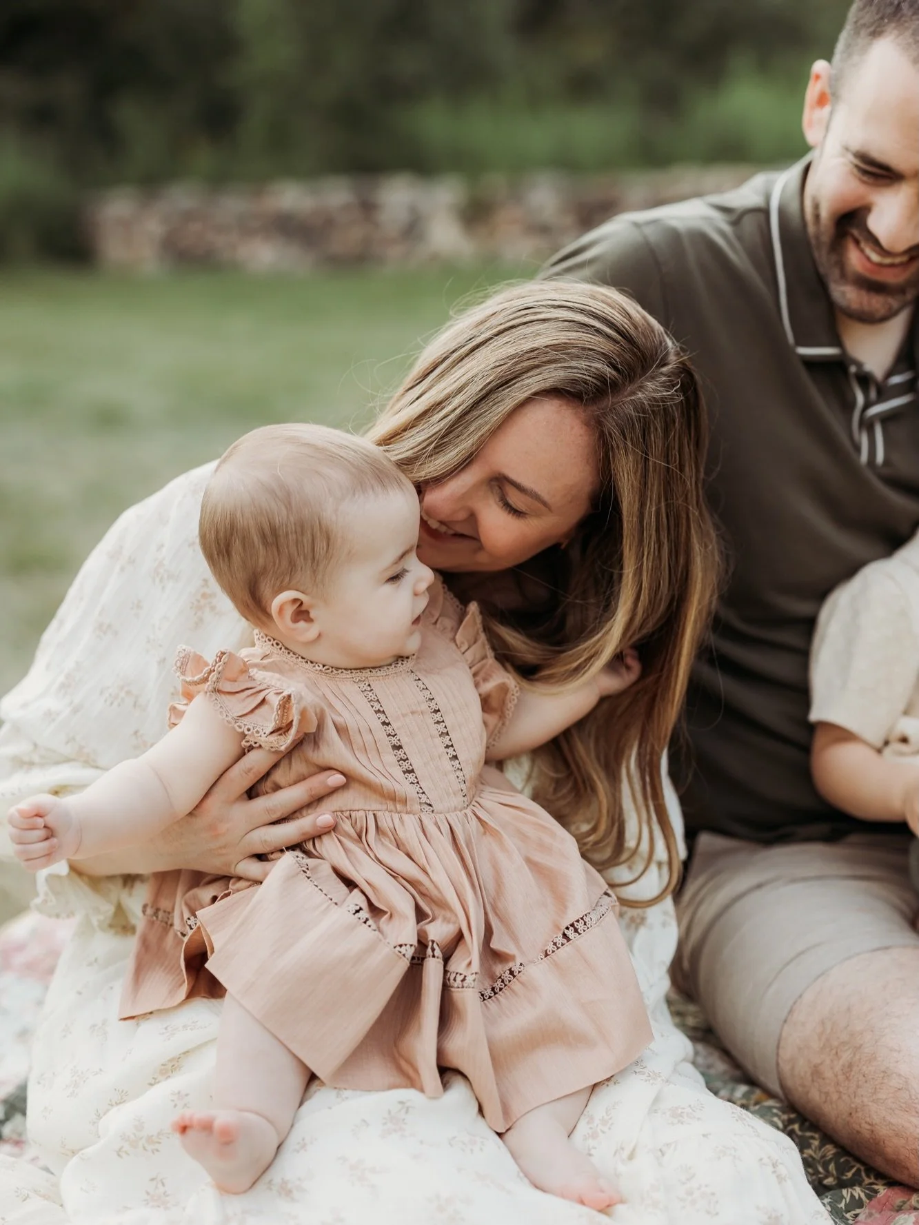 Activities are key for the perfect family photos!

Here&rsquo;s a secret: my favorite family sessions never feel like &ldquo;photo shoots&rdquo; at all.

I want your family to show up ready to just be together &mdash; not pose for a camera. Read a bo