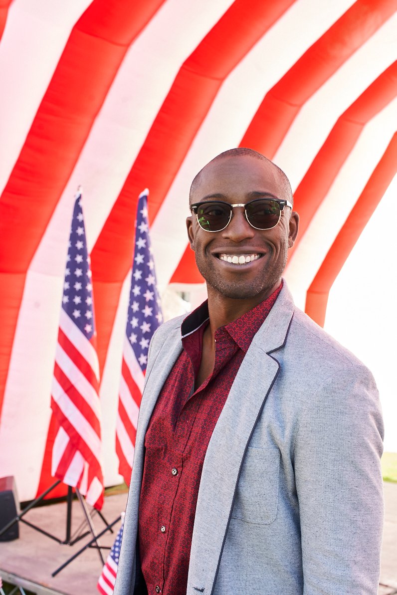 About 1 — SIAKA MASSAQUOI