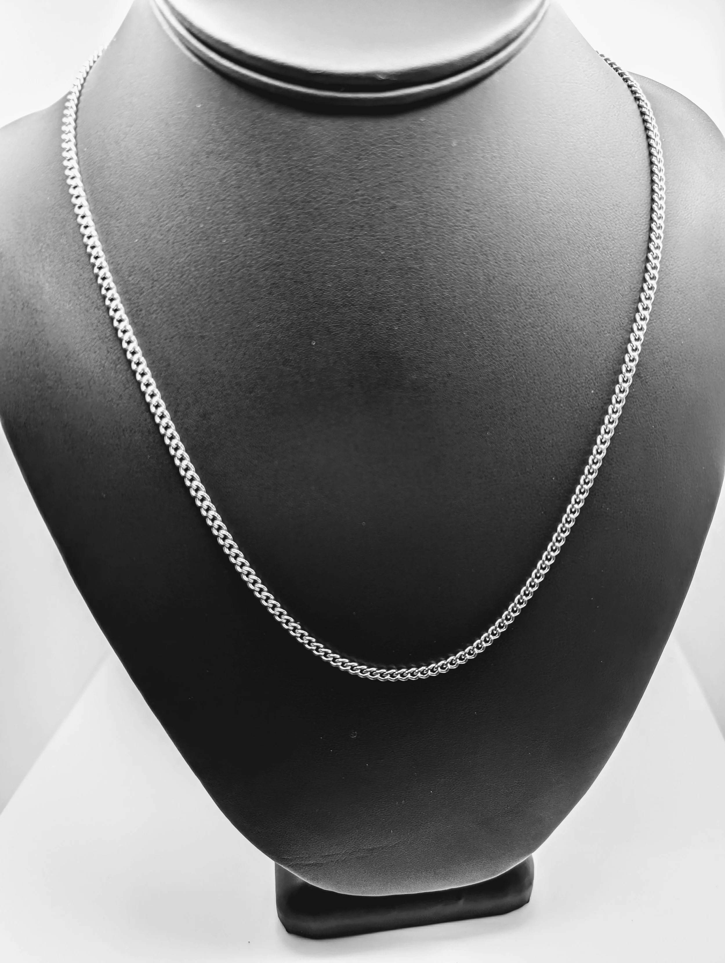 silver-dimond-curb-cut-18inch-3mm neckless.jpg