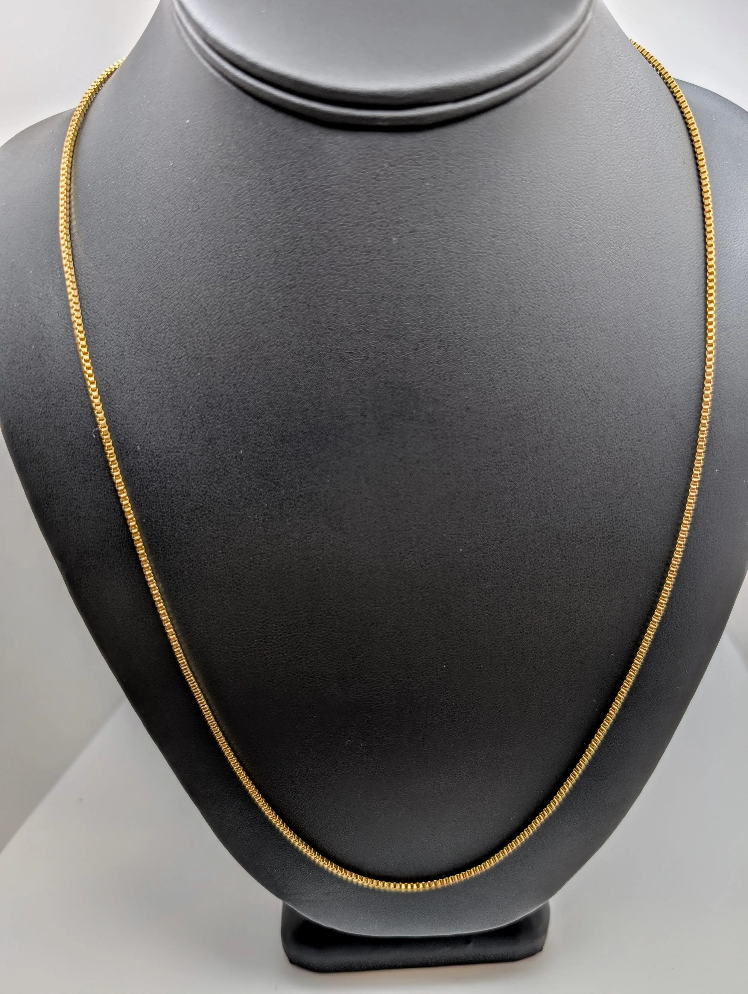 gold-box-chain-24inch-neckless.jpg