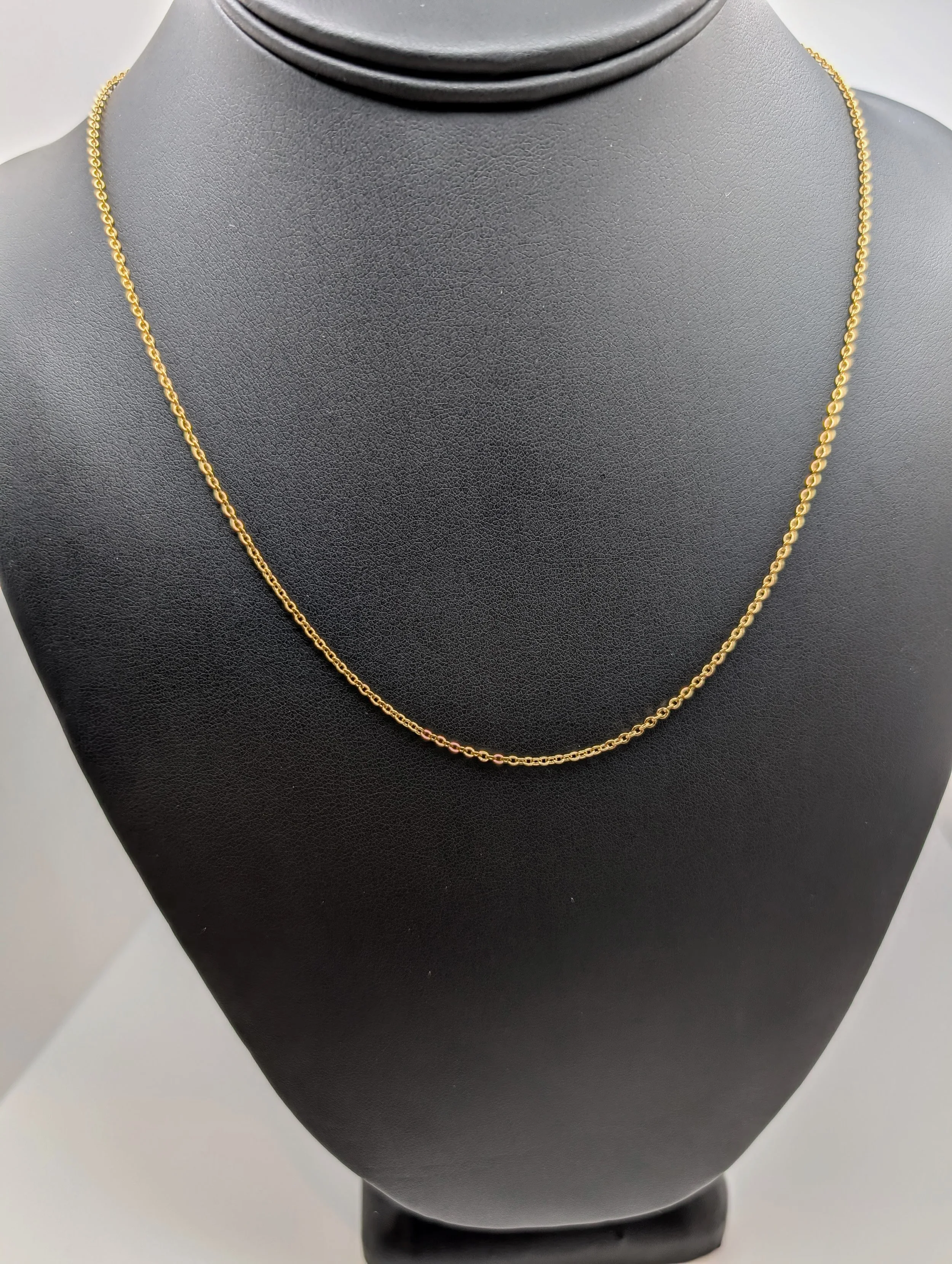 gold-loop-chain-18inch-neckless.jpg