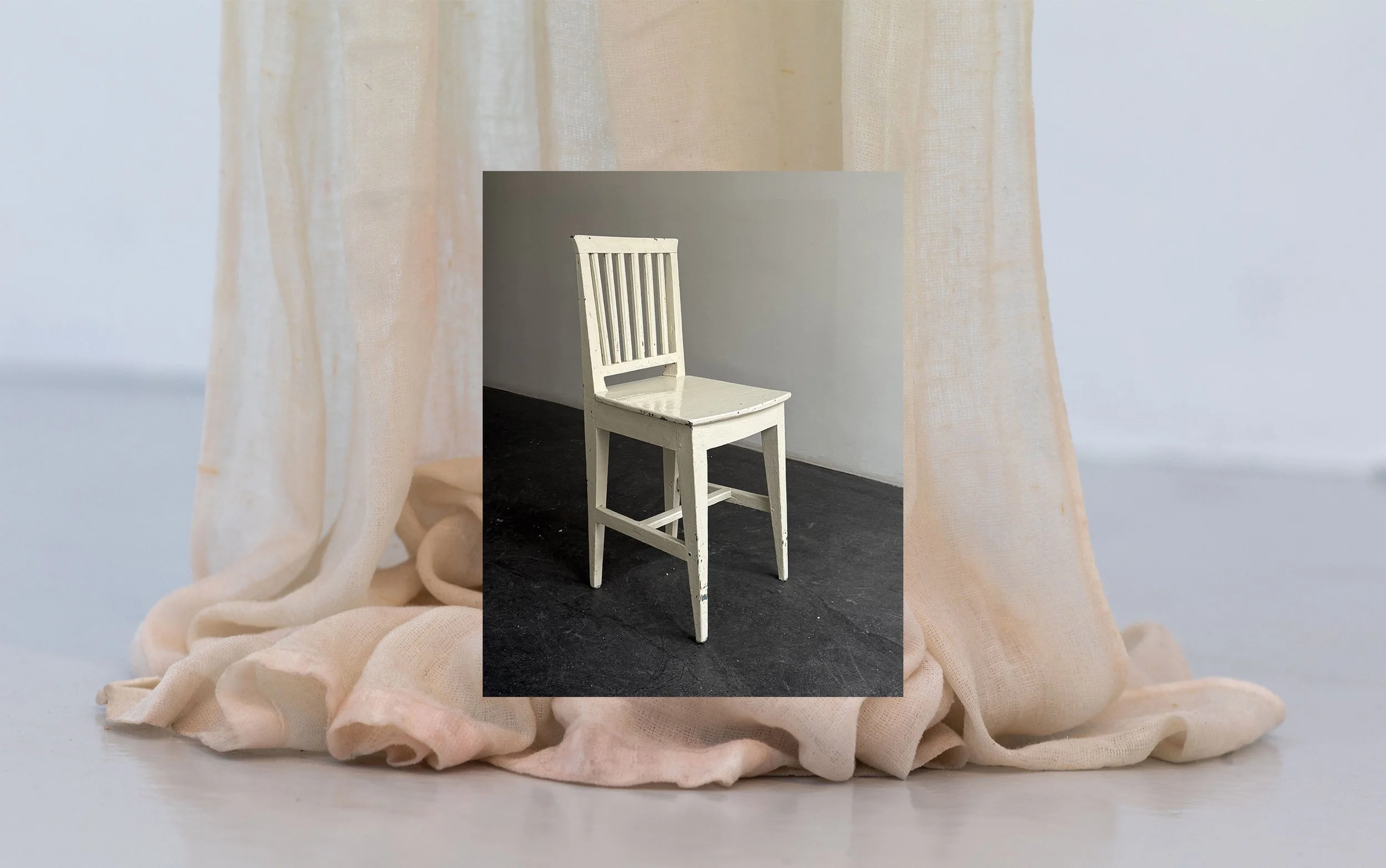 Exhibition: Komposition med stol - Sanna Håkans