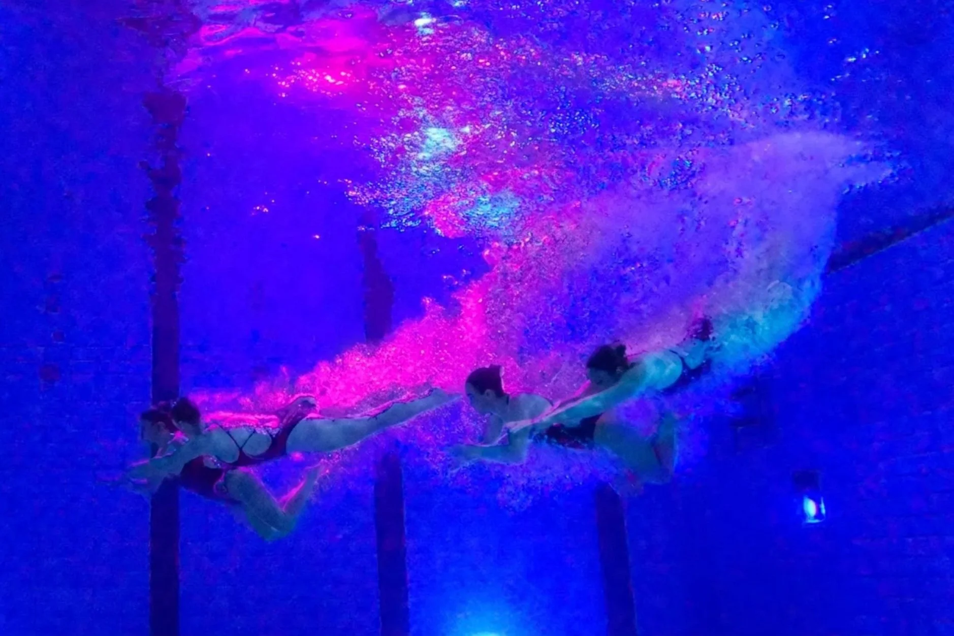 Pop Up Film Exhibition with Konsthall 16 - We dive, we float, we sink, we sing, we turn upwards