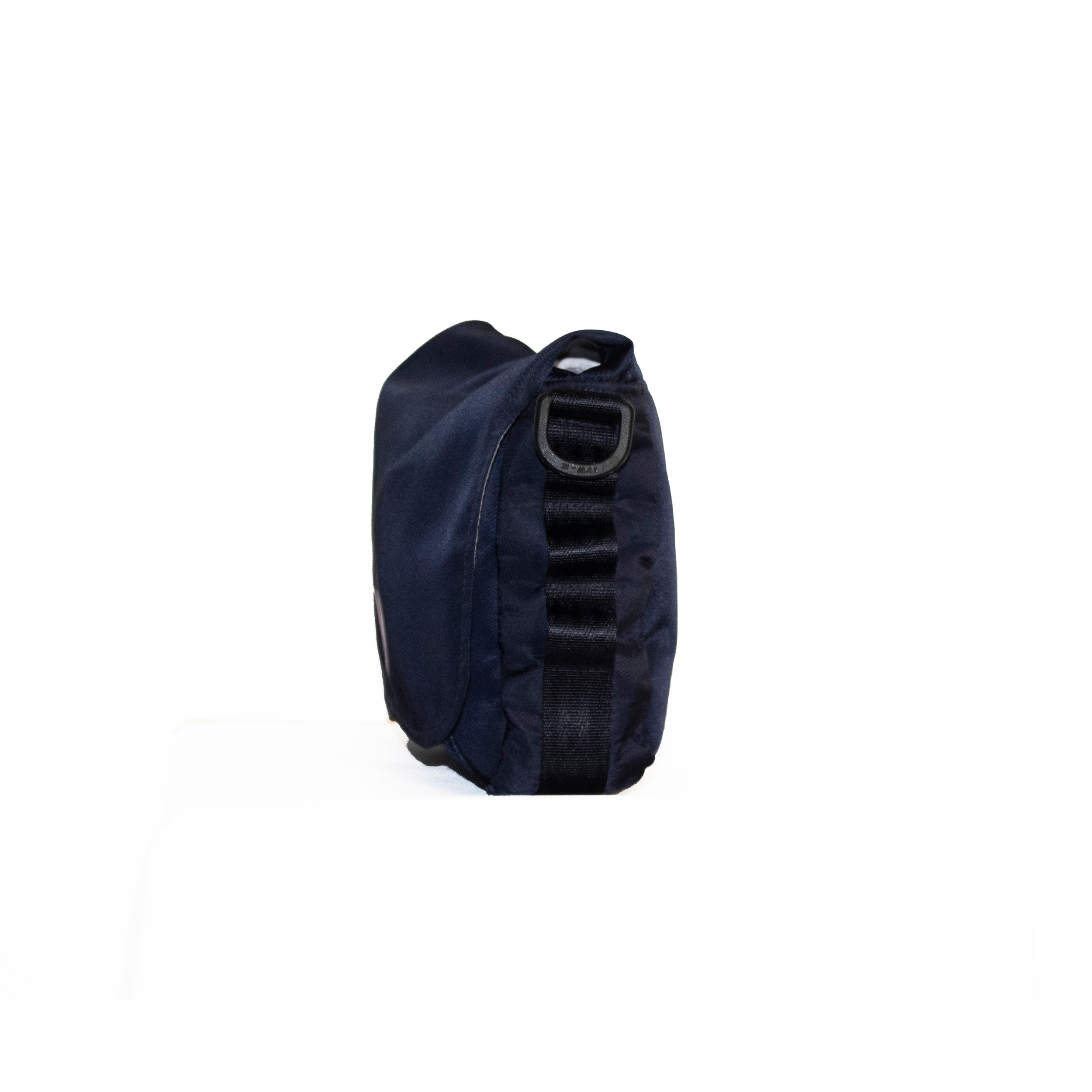 CH-816Bleu_7.png