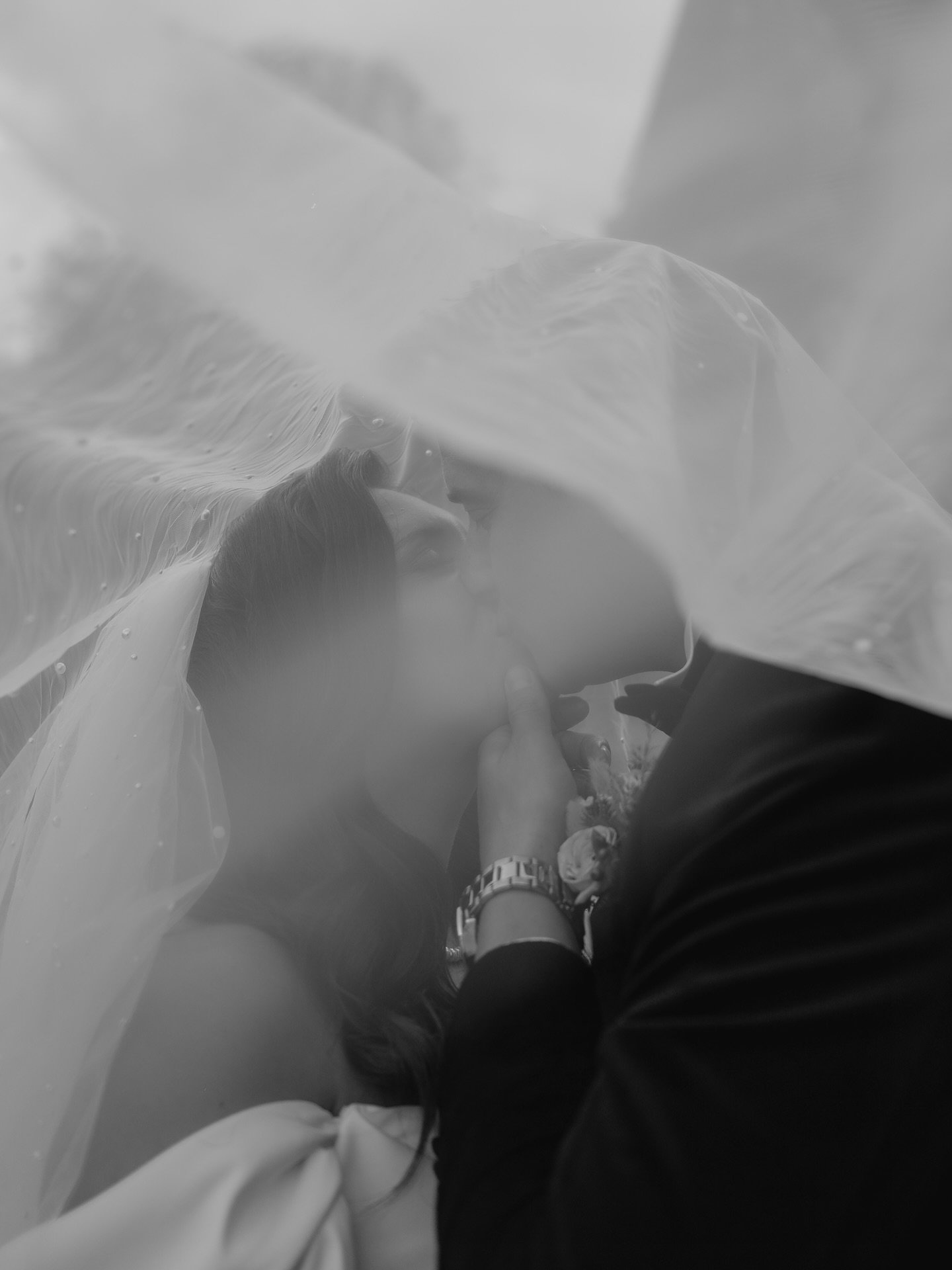 Sharing this one photo on its own purely because I actually really like it ❤️ Love a veil picture.

#suffolkweddingphotographer #weddingphotographer #ukweddingphotographer #photographer #weddingsupplier