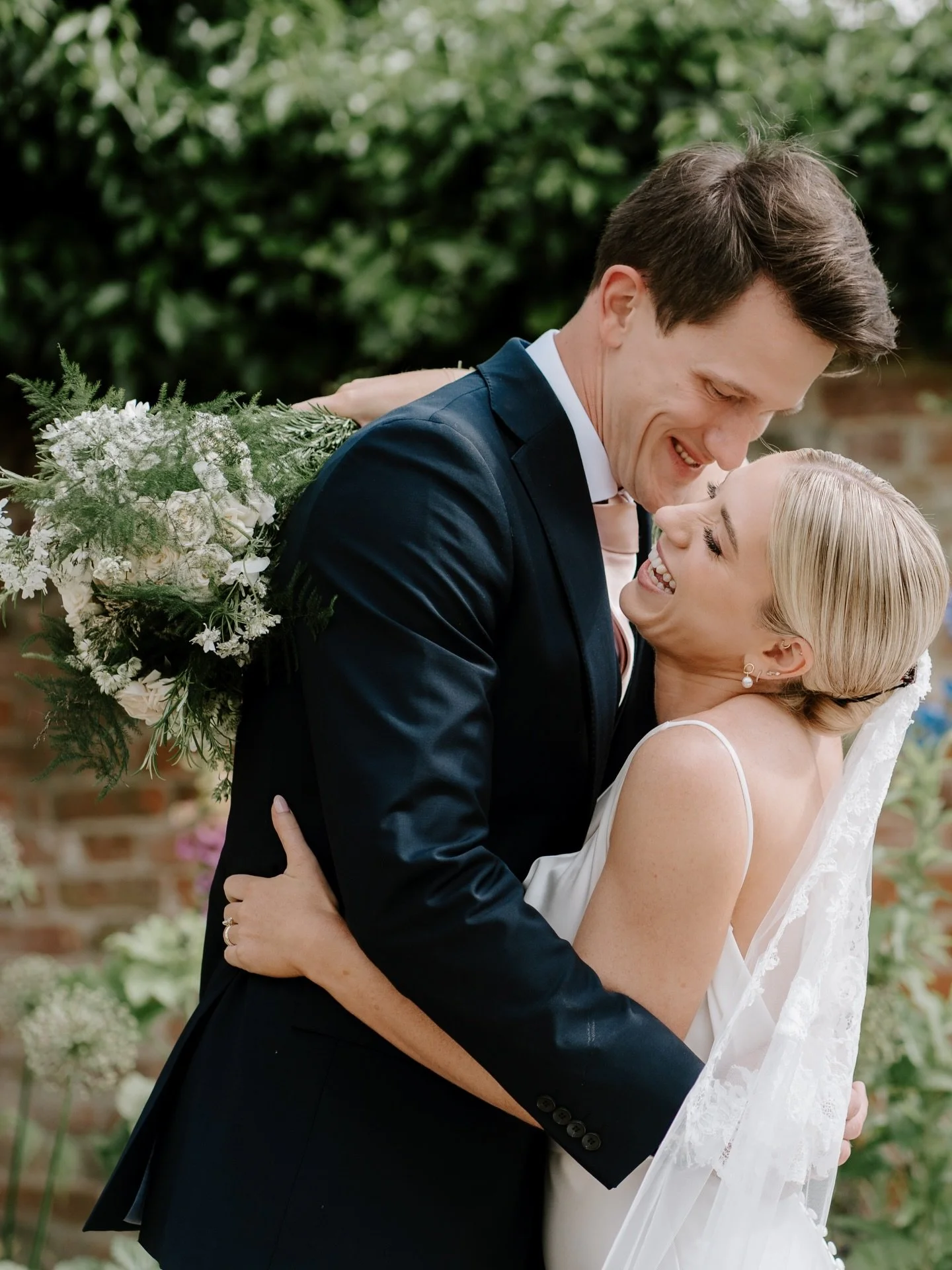 A lovely Summer&rsquo;s day flashback for Amy &amp; Tomaz. From a stunning church ceremony with gorgeous outdoor florals, to a marquee celebration amidst the beautiful countryside. 

Scroll to the end for my all-time favourite image, also proudly dis