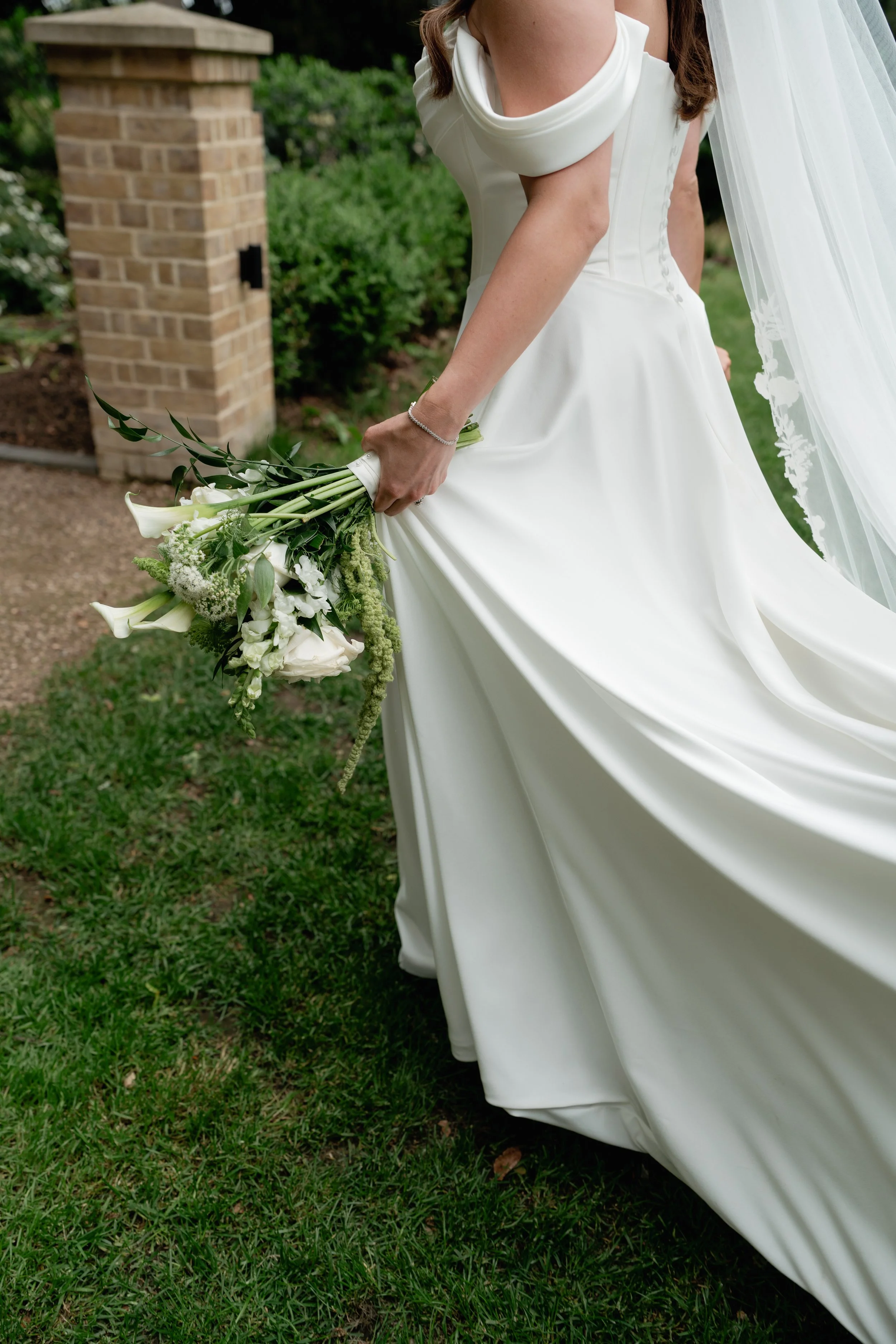 Lauren & Lewis Previews 38.jpg