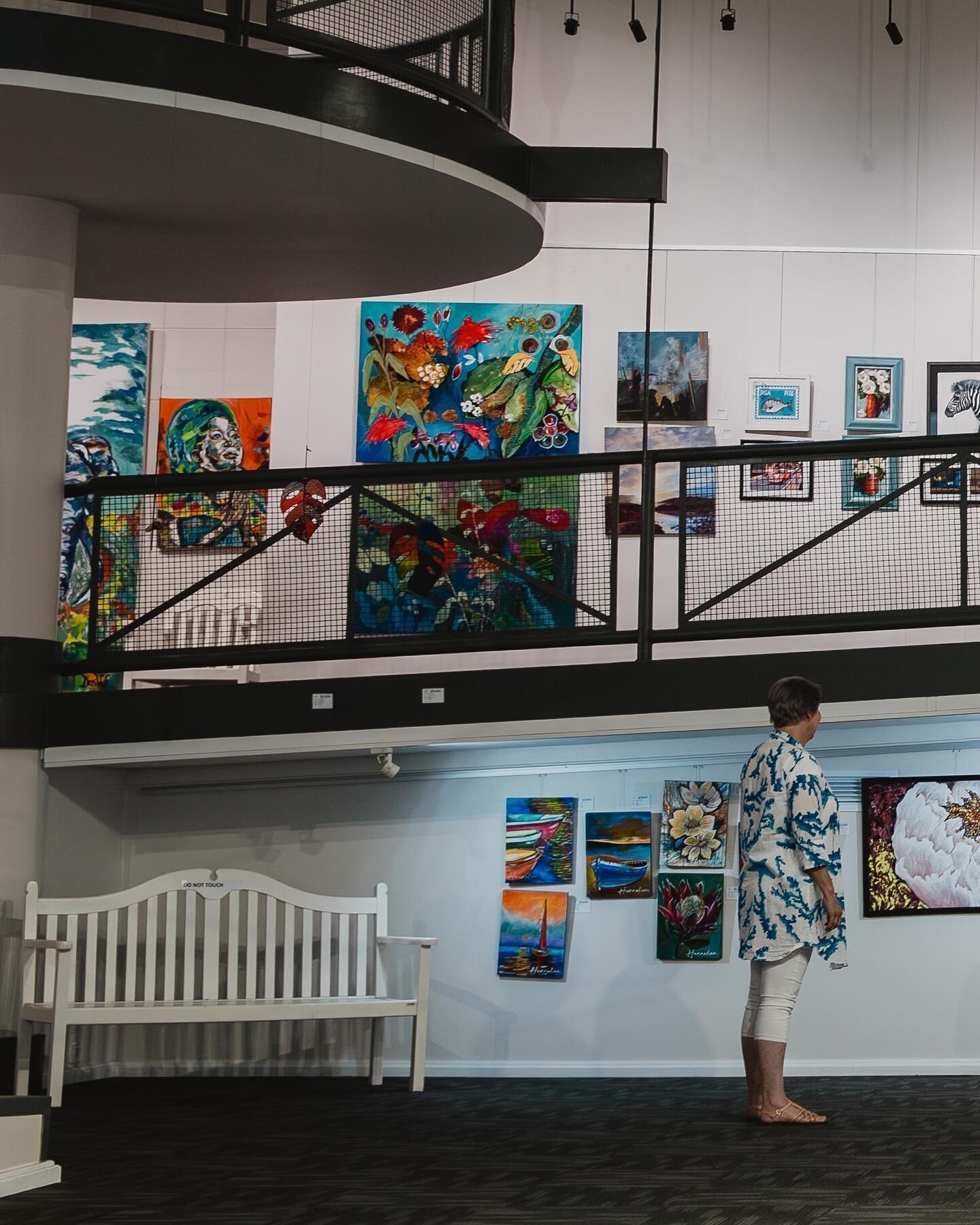 Welcome to SCAVA &ndash; the South Cape Association for Visual Arts. Established on March 1, 2010, by founder Ken Smith, we are a proud branch of SANAVA (South African National Association for the Visual Arts).
SCAVA is a George-based Art association