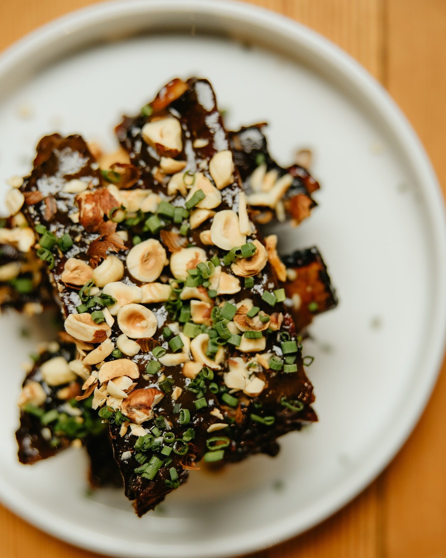 RIP to our sticky ribs! They were a happy hour fav, but officially retired to make room for some new very exciting small plates. 😍 Can&rsquo;t wait to share what we&rsquo;ve been dreaming up over here for our next menu!

#seattlefood #bellyofbelling
