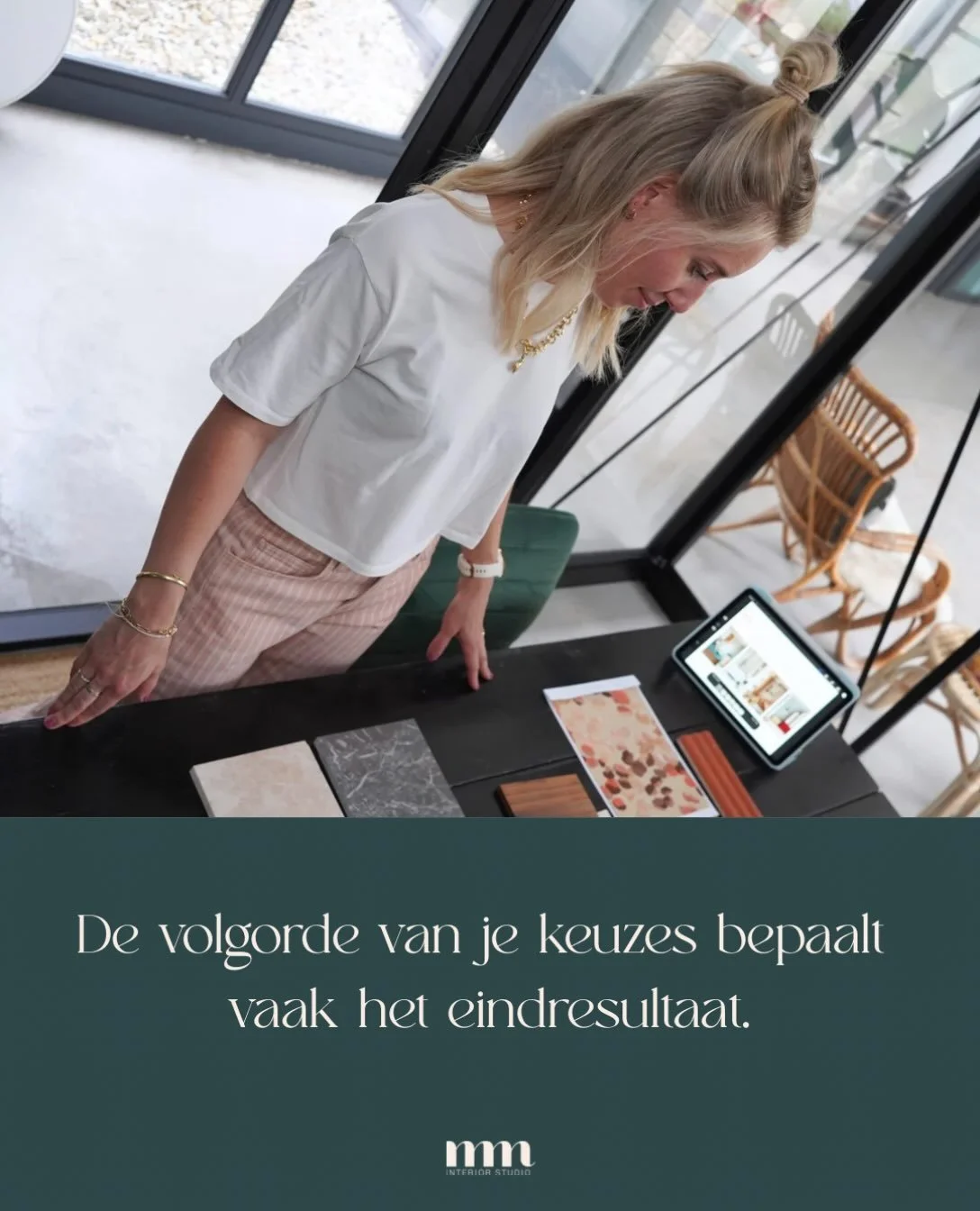 De volgorde van je keuzes bepaalt vaak het eindresultaat. 

Veel mensen beginnen een verbouwing met de leukste keuzes:

Een keuken. Een tegel. Een kleur.

Logisch. Maar vaak is dat niet de beste volgorde.

Ik begin liever met:
1. De indeling
2. Het m