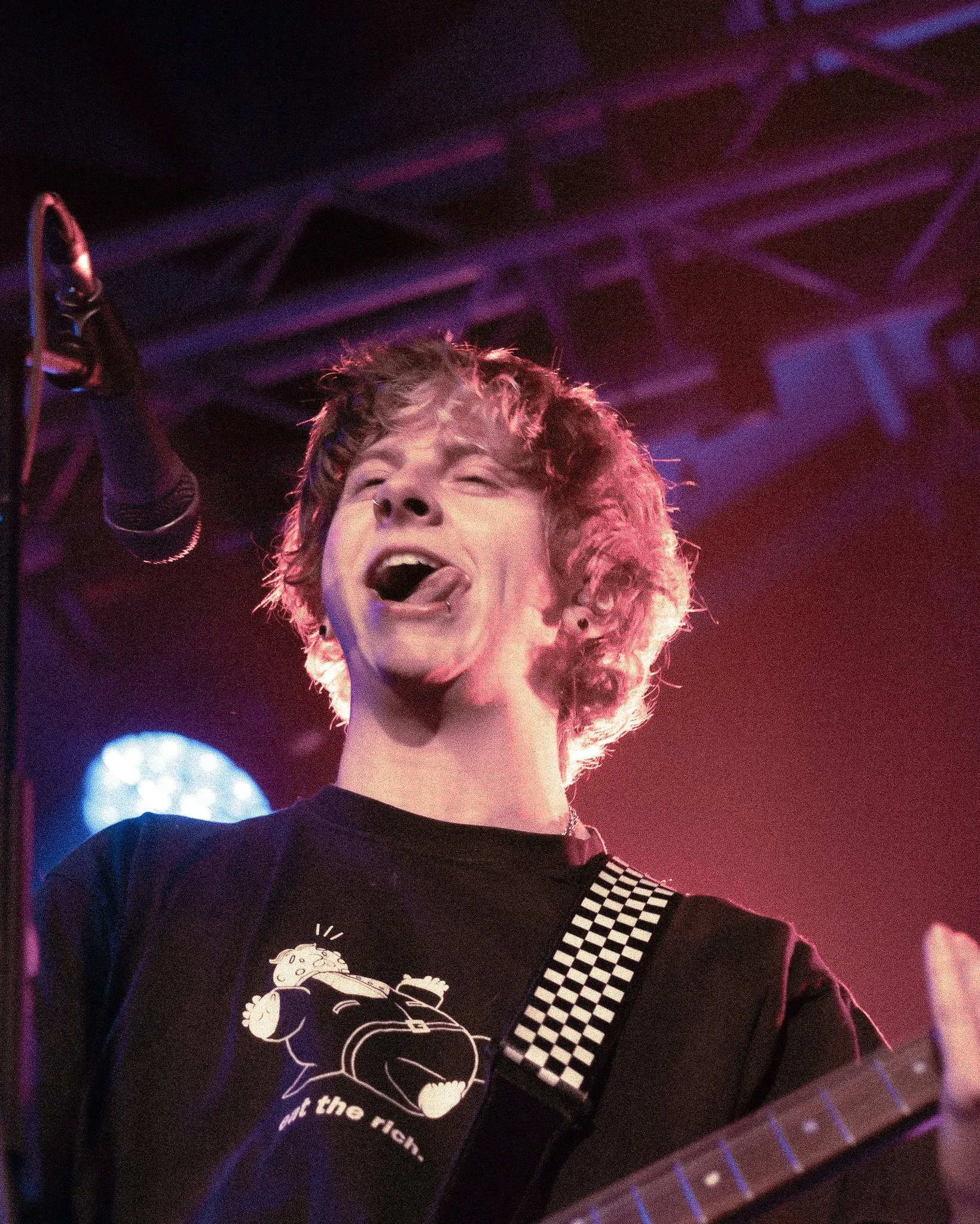 NOAHFINNCE performing at XOYO Birmingham