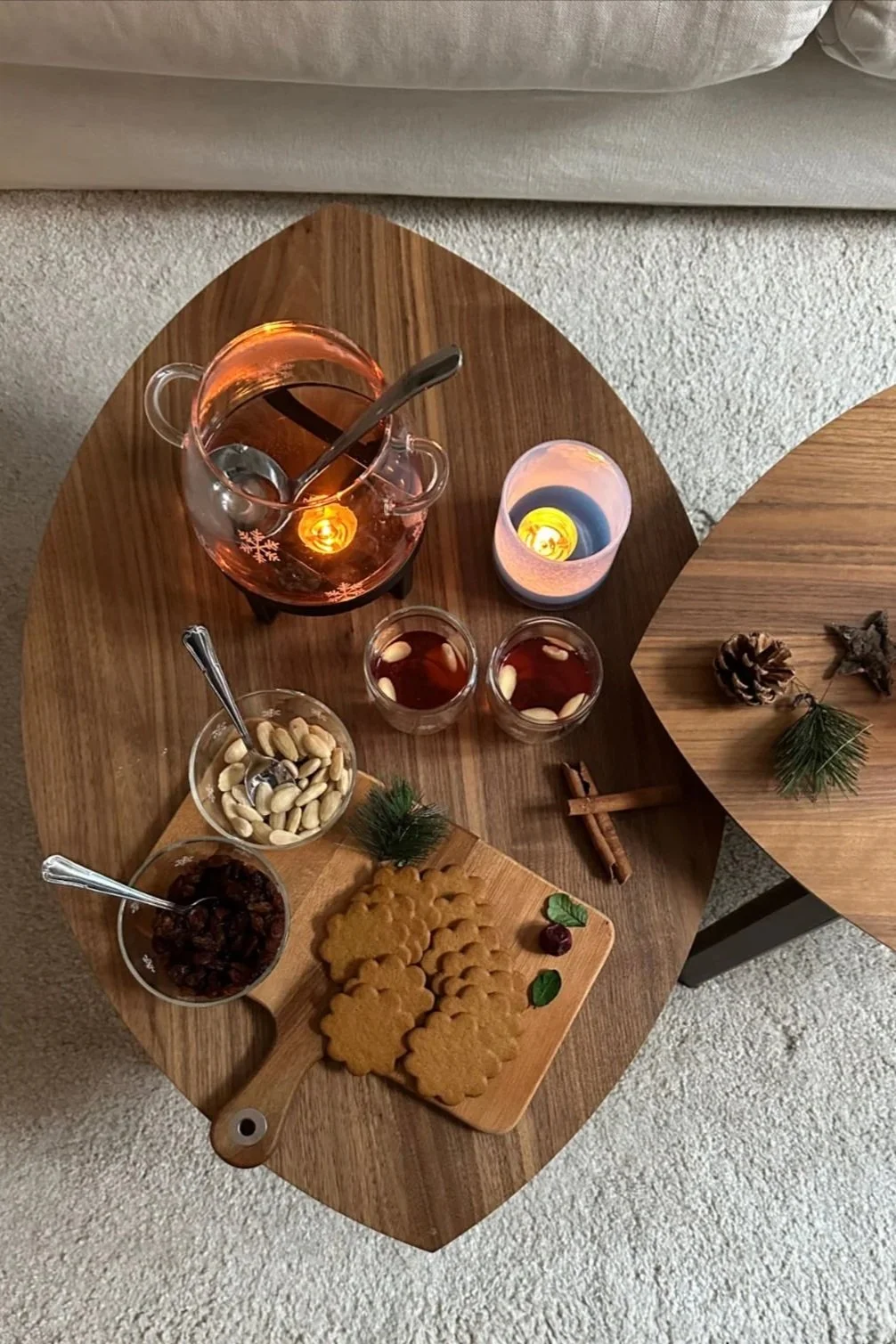 Gløgg &amp; Gingerbread Hour 