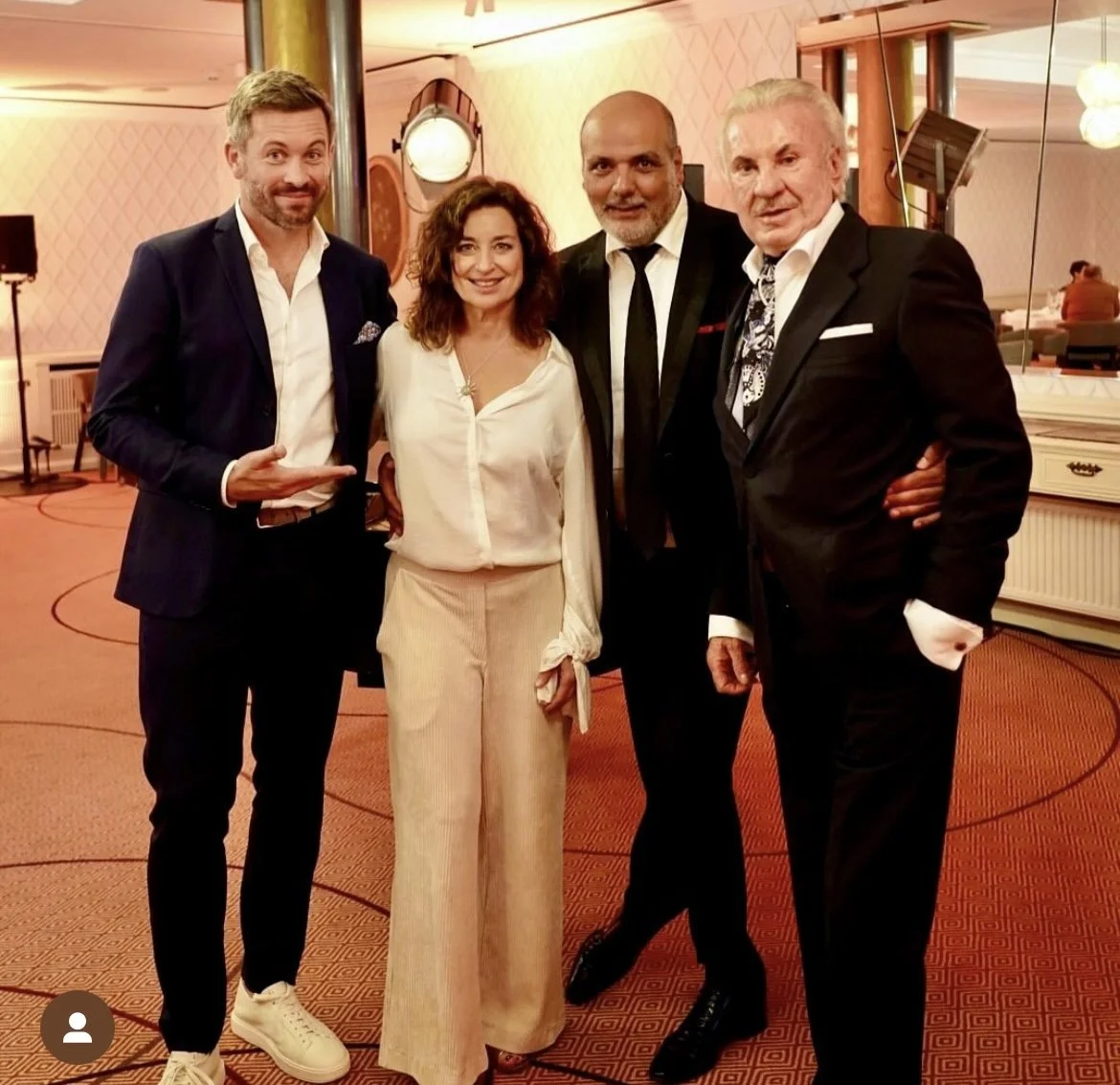 Schauspieler Jan Hartmann, Moderatorin Isabell Varell, Tenor Jay Alexander und Formel 1 Manager Willy Weber im Hotel Erbprinz