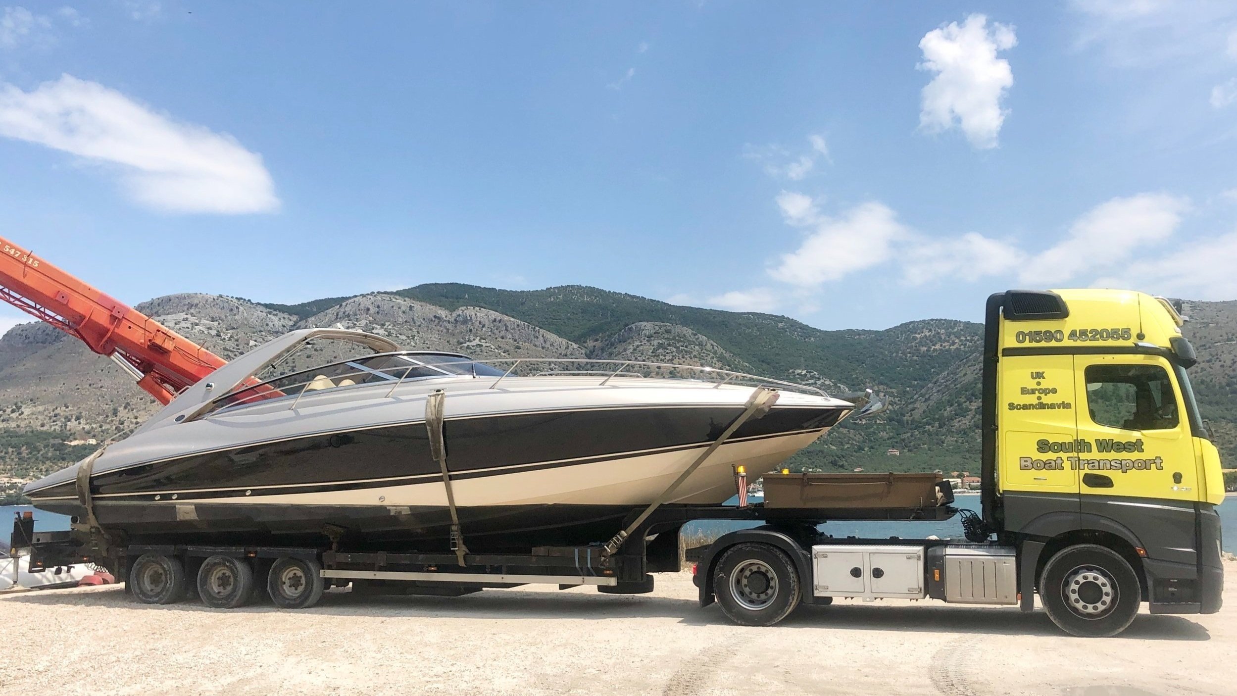 PROFESSIONAL AND EXPERIENCED BOAT TRANSPORT COMPANY