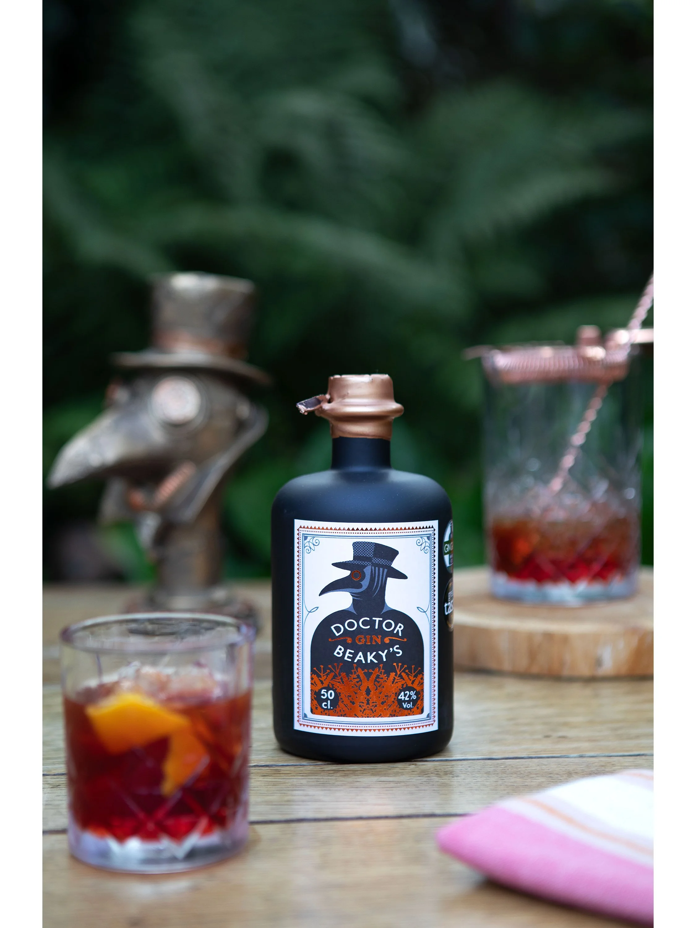 Garden Dr Beakys Table 2250 3000.jpg