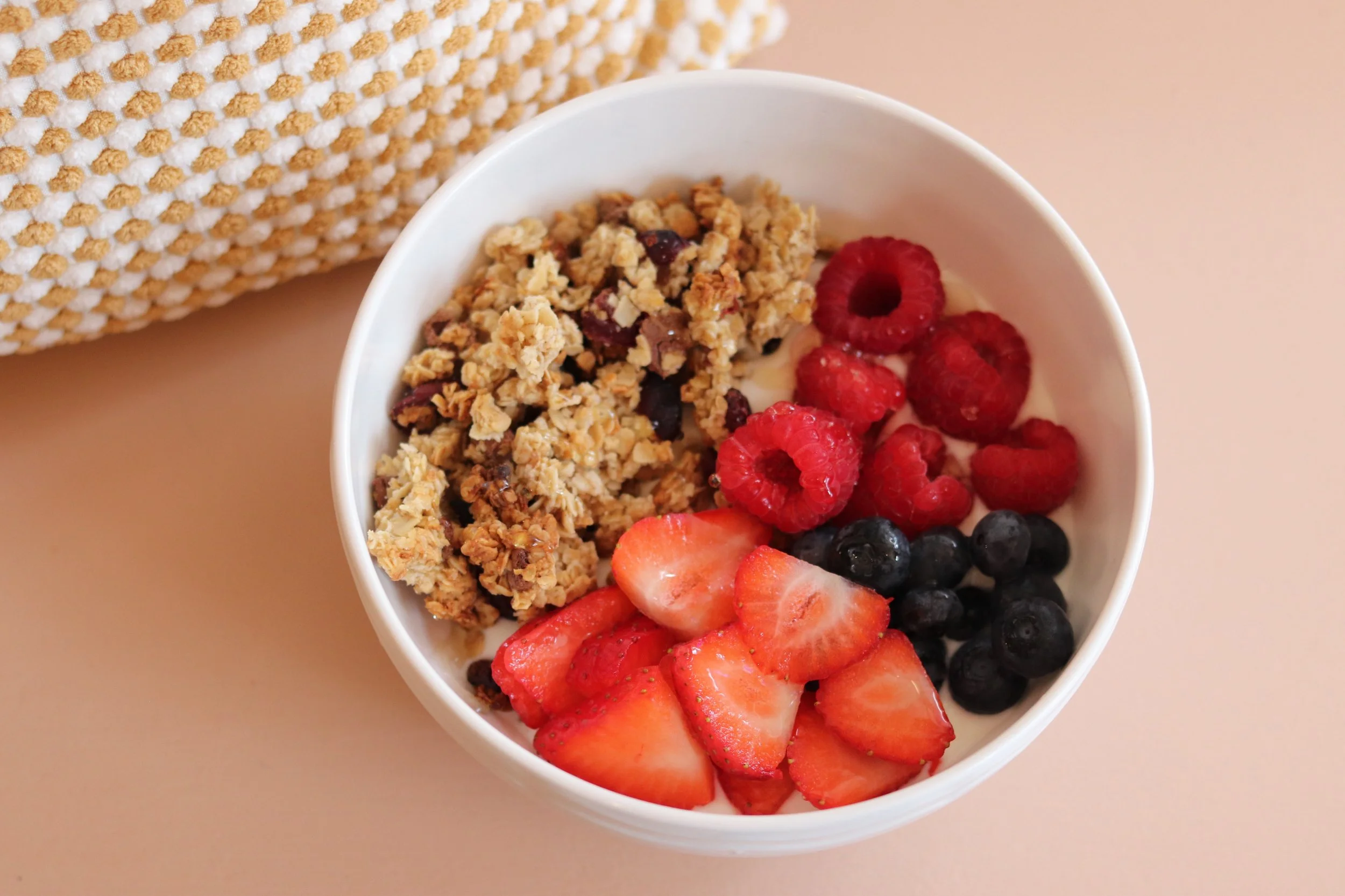 HOMEMADE GRANOLA BOWLS 🍓

Our homemade coconut and chocolate chip granola is going to be a favourite! 

Available to have in or takeaway